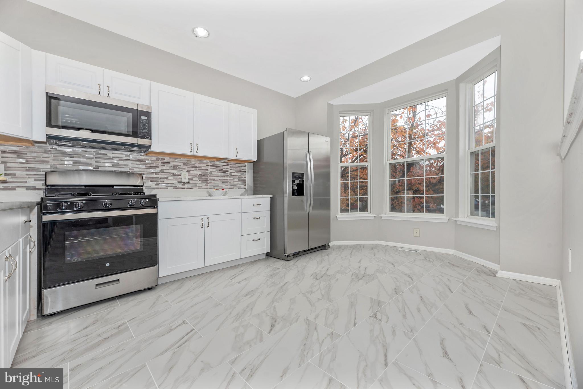 TUSCARORA KNOLLS - Residential