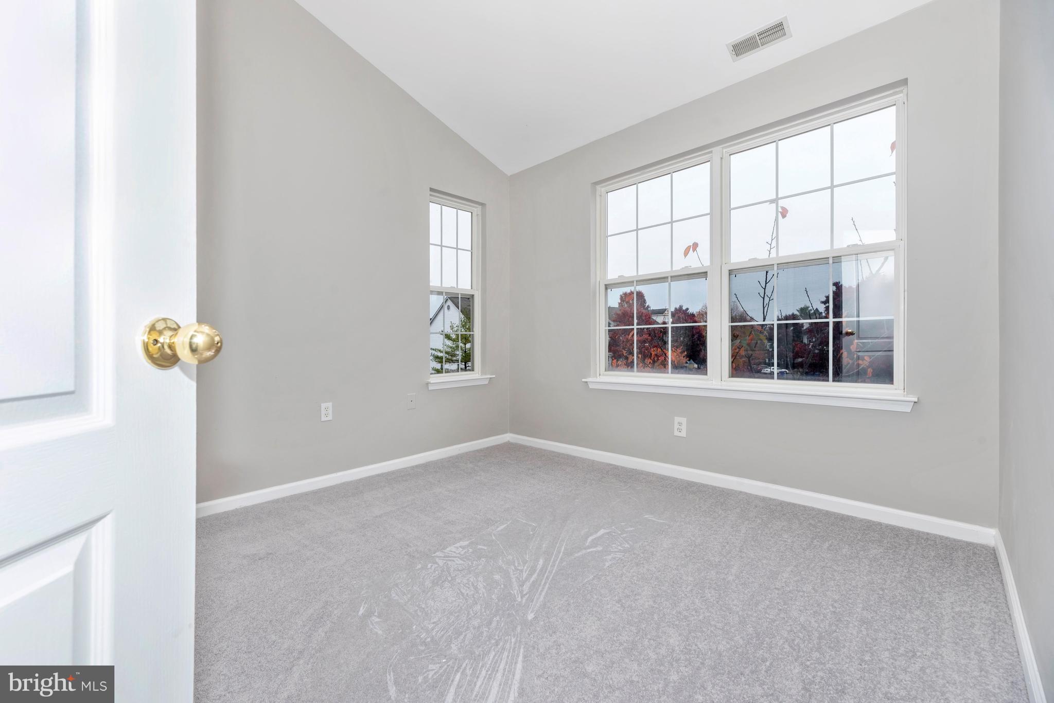 TUSCARORA KNOLLS - Residential