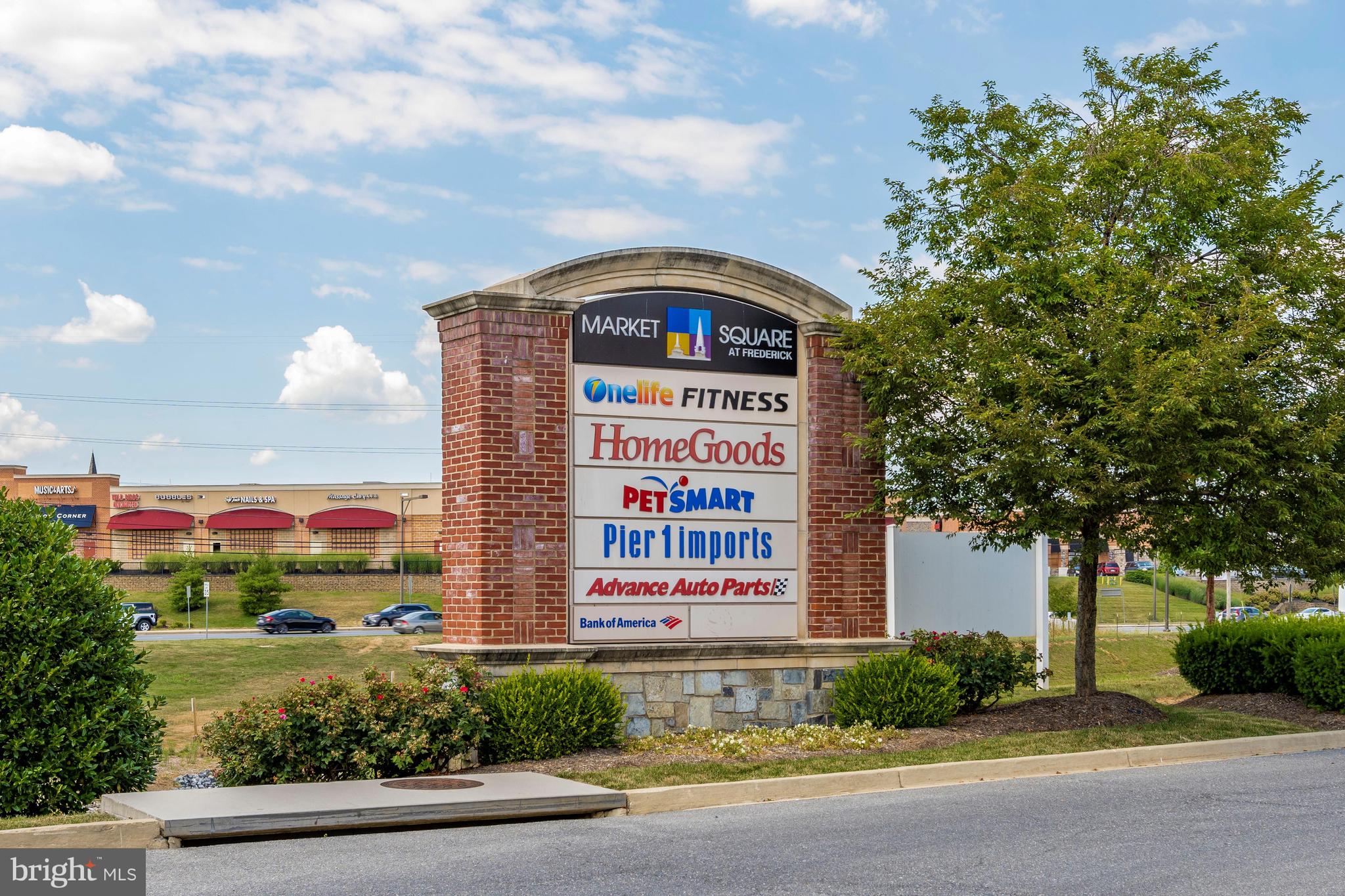 TUSCARORA KNOLLS - Residential