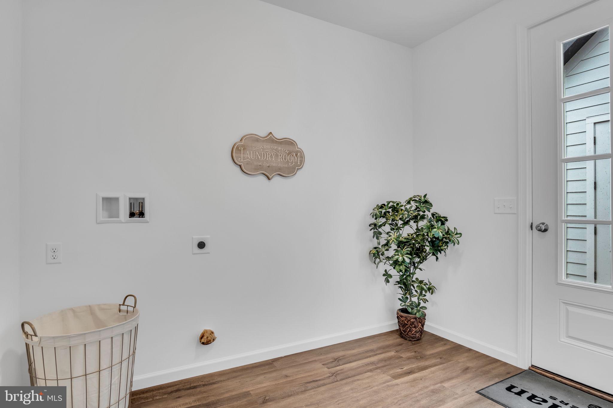 THE PORCHES OF ALLENBERRY - Residential