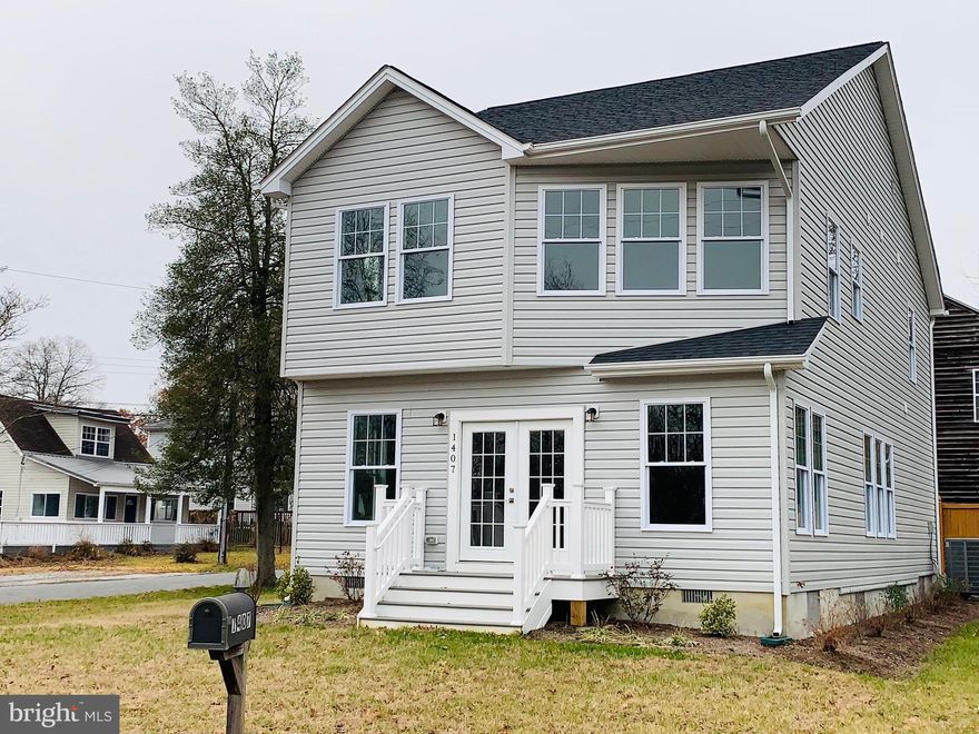 Beautiful new built home with open floor plan with water views of Glebe Creek. 3 bedrooms 2.5 baths.  Second floor laundry.  Great water oriented community with boat slips available to rent and playgrounds throughout.