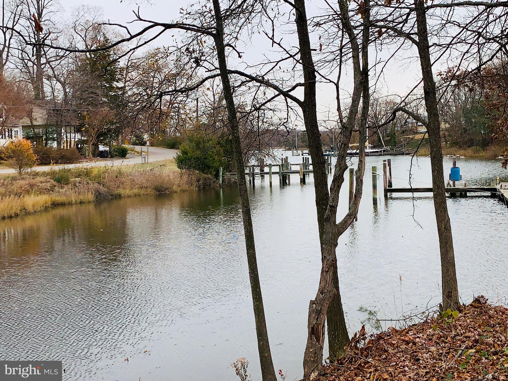 WOODLAND BEACH - Residential Lease