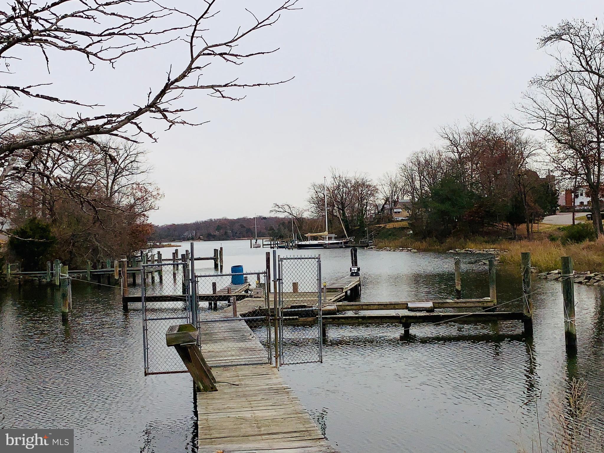 WOODLAND BEACH - Residential Lease