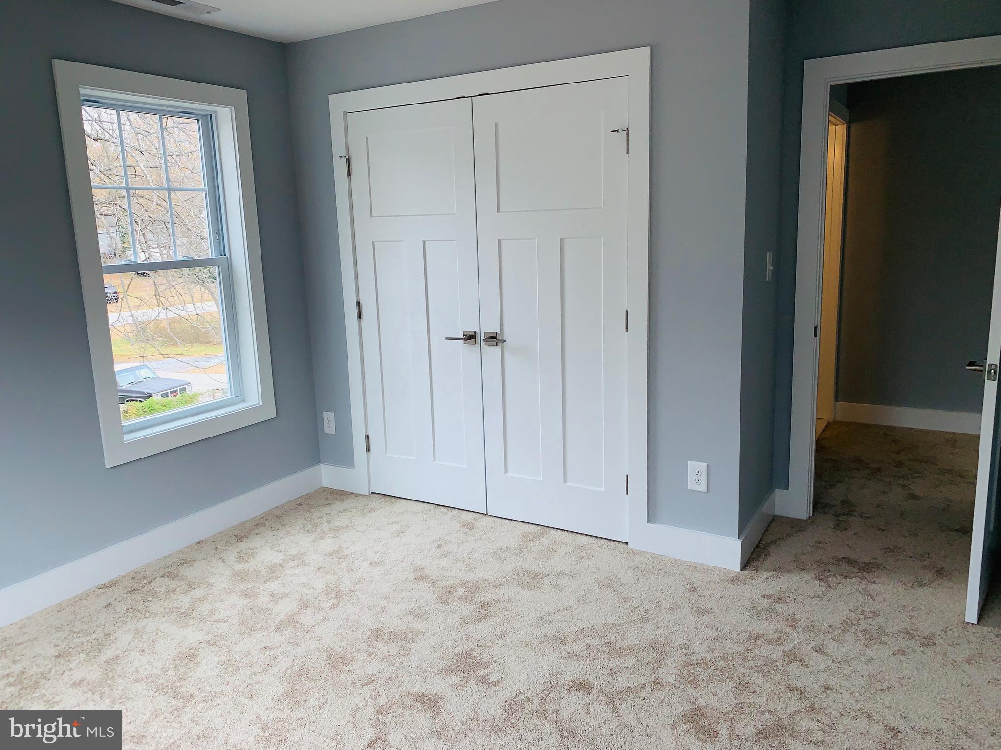 WOODLAND BEACH - Residential Lease