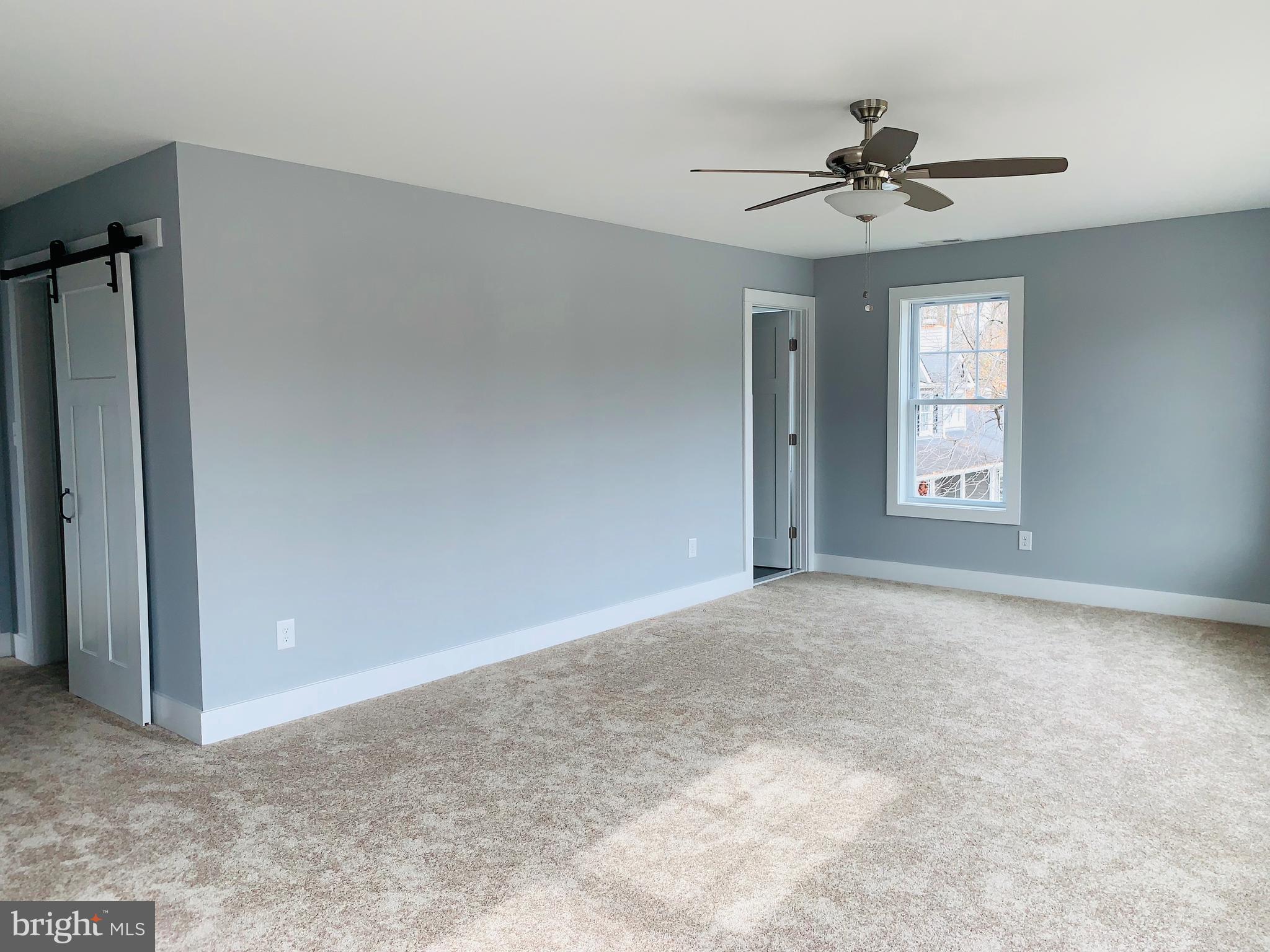 WOODLAND BEACH - Residential Lease