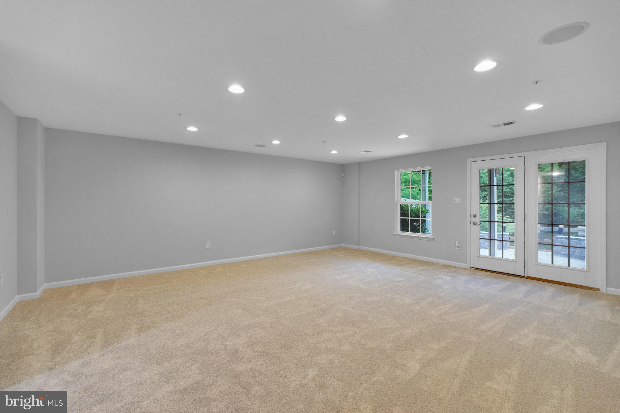 ADAMS CROSSING - Residential