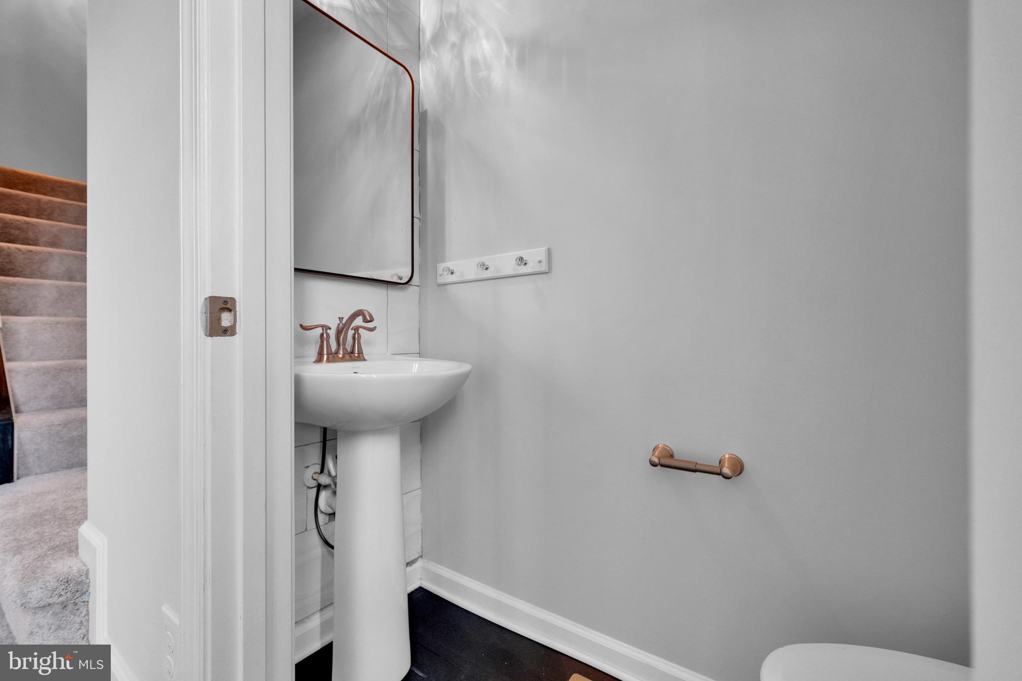 ADAMS CROSSING - Residential