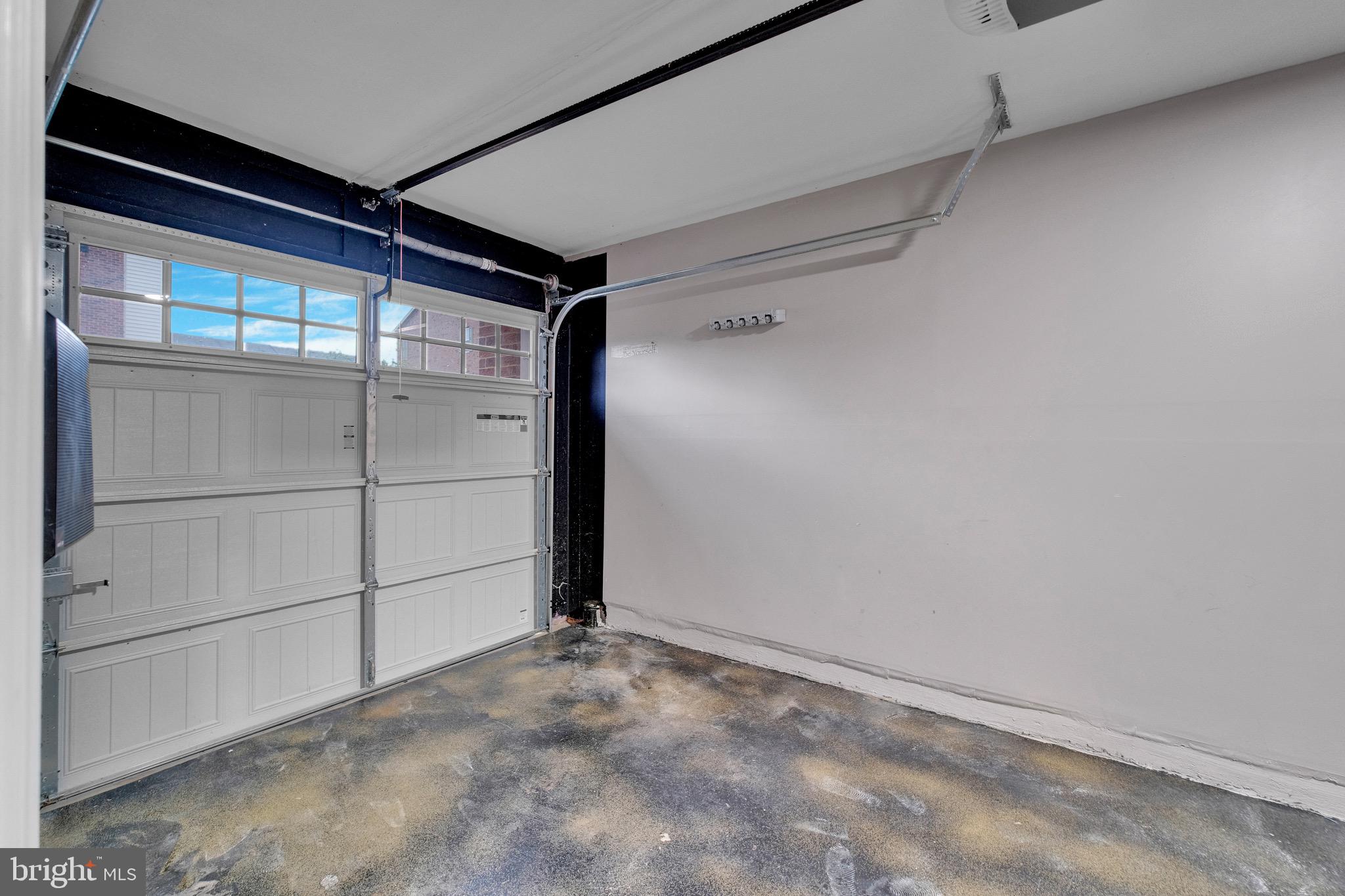 ADAMS CROSSING - Residential