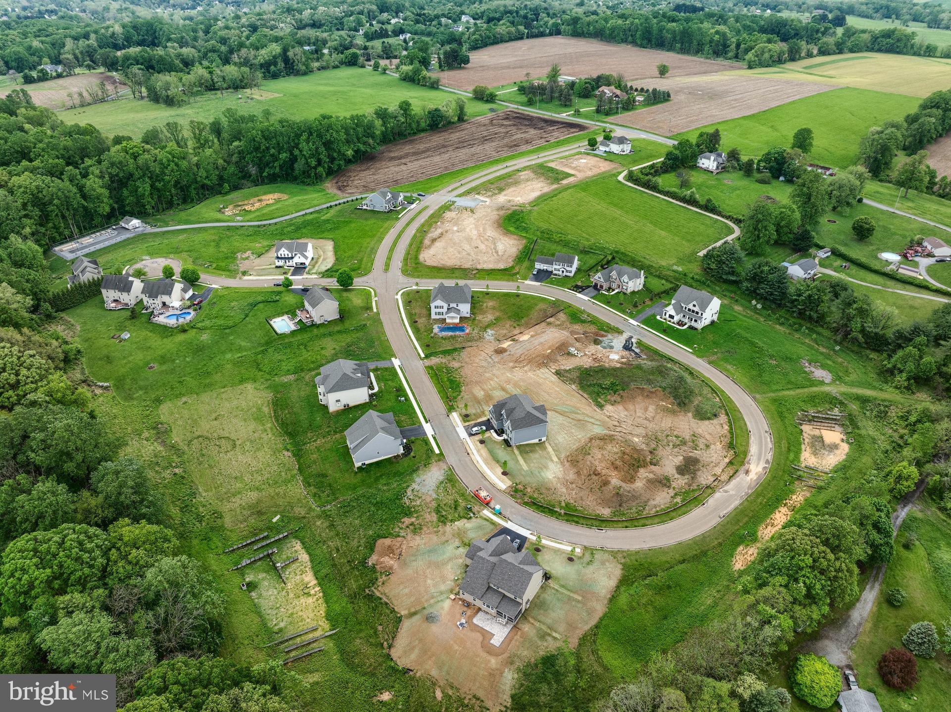 LEXINGTON POINTE - Residential