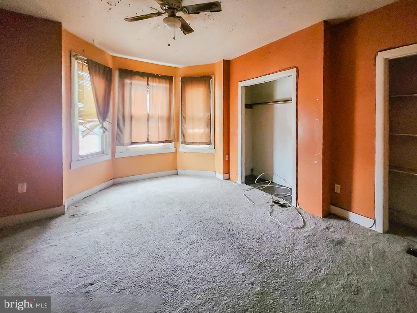 UNIVERSITY CITY - Residential