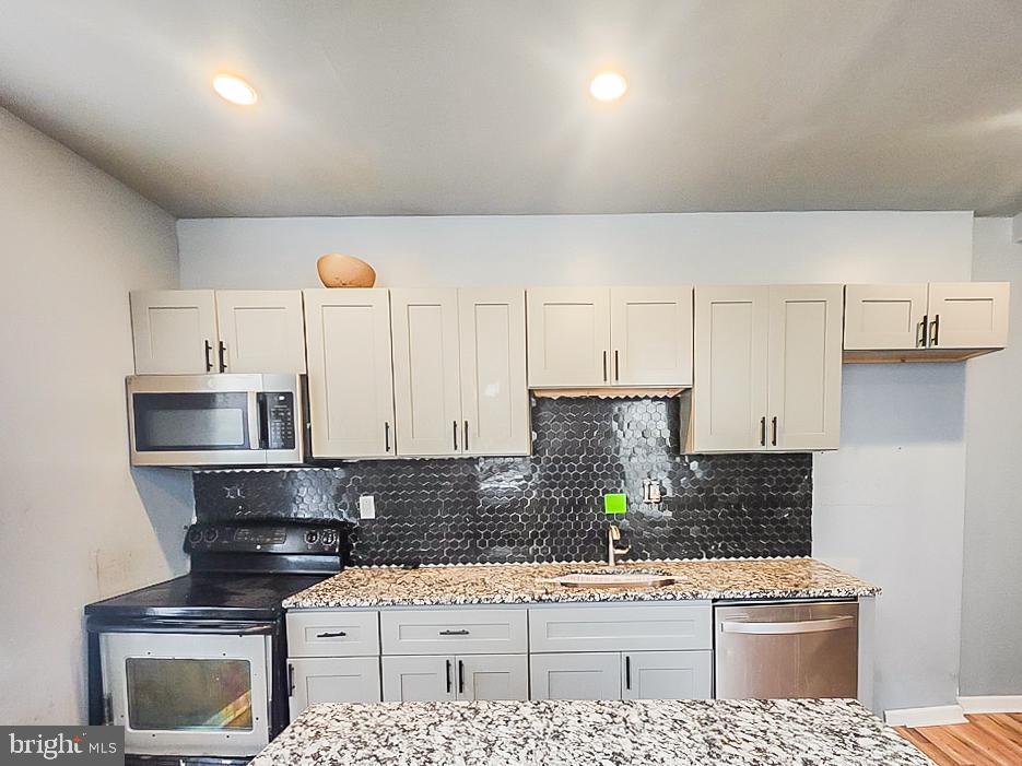 UNIVERSITY CITY - Residential