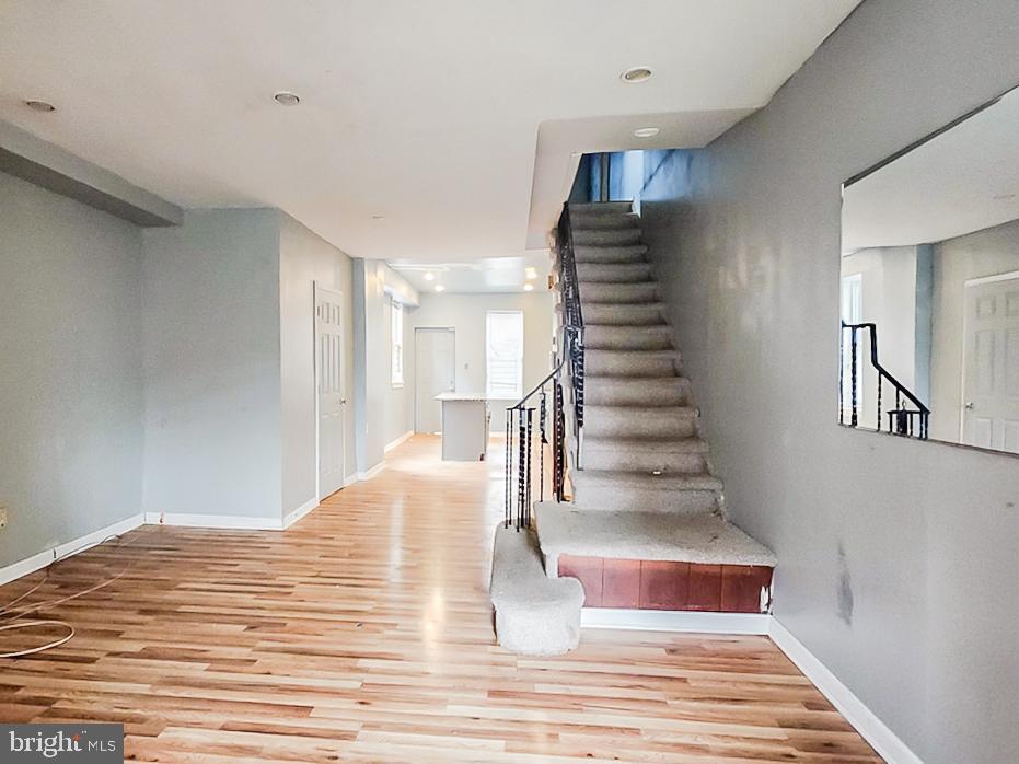 UNIVERSITY CITY - Residential