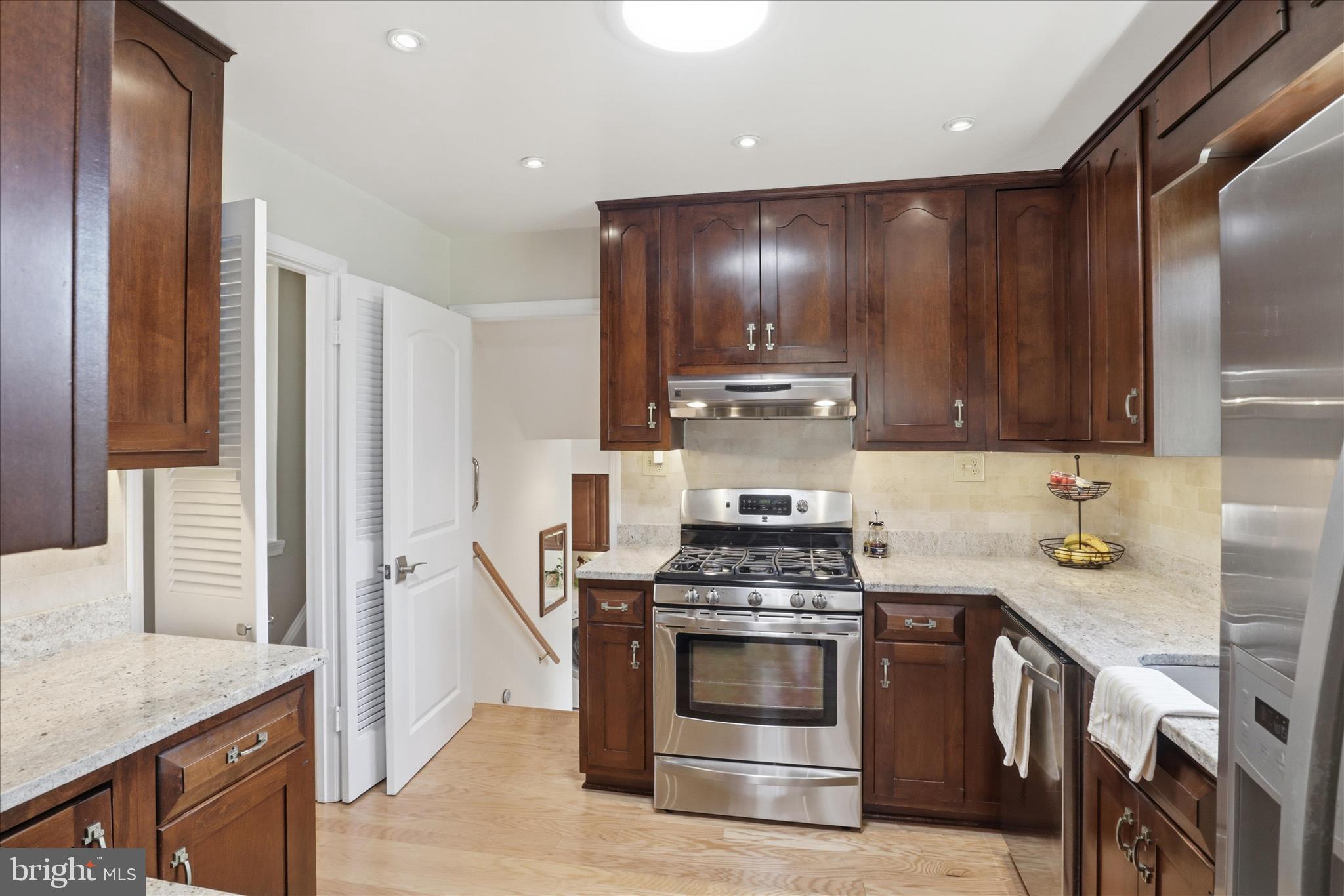 ANNANDALE WOODS - Residential