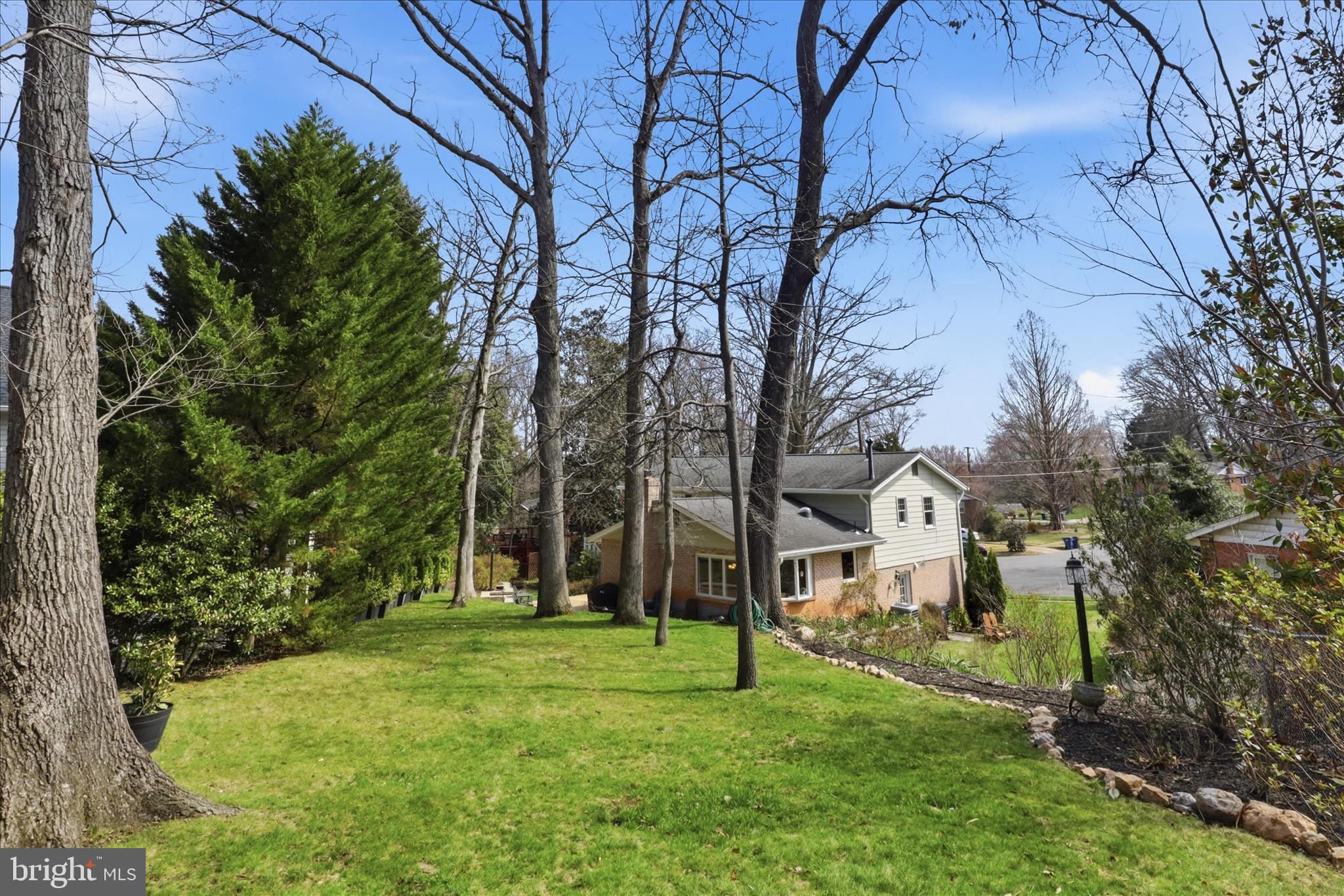 ANNANDALE WOODS - Residential