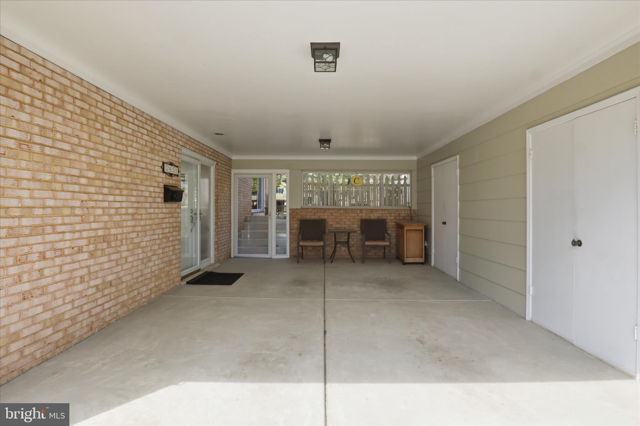 ANNANDALE WOODS - Residential