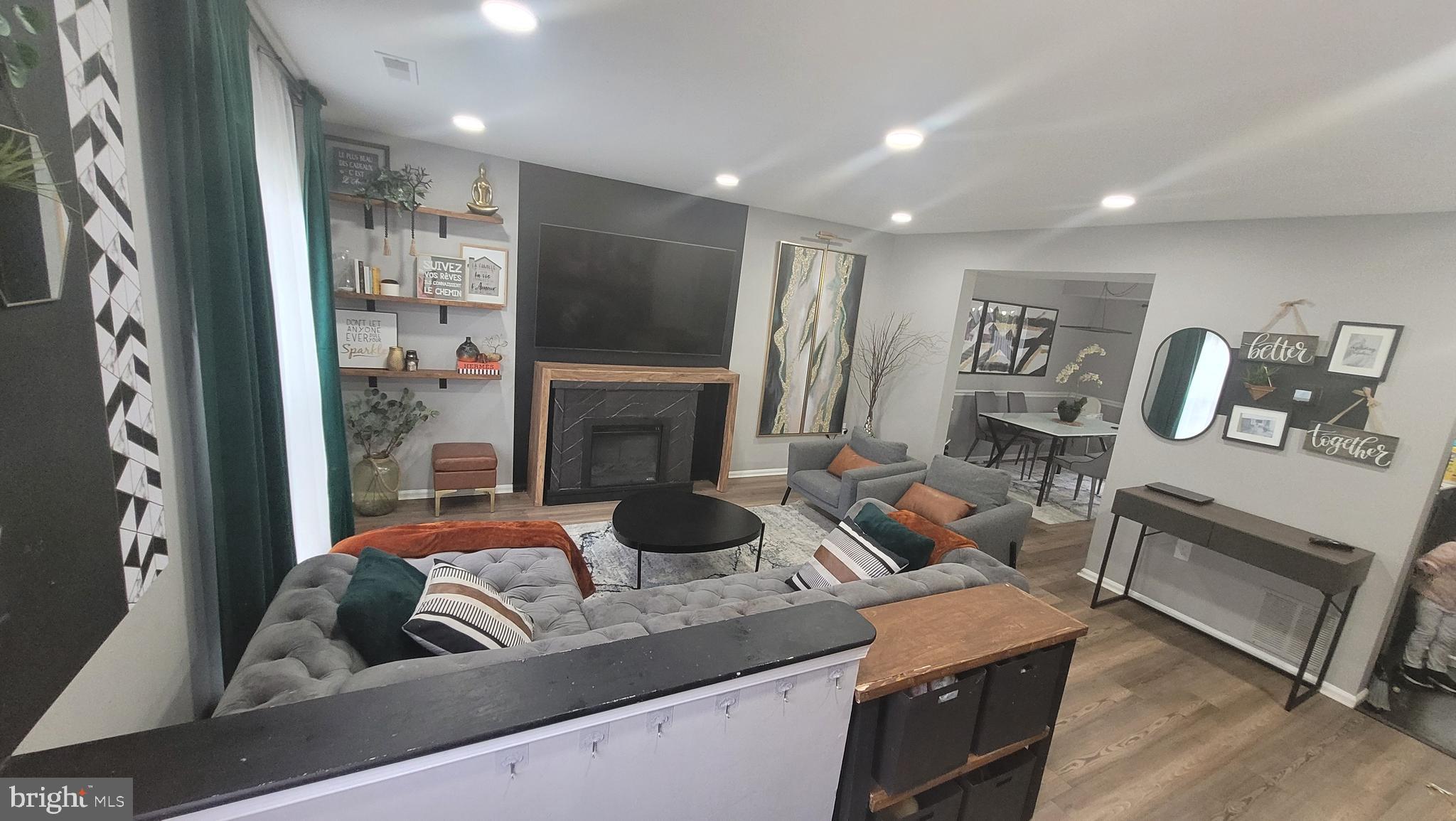 HUNTINGTON - Residential