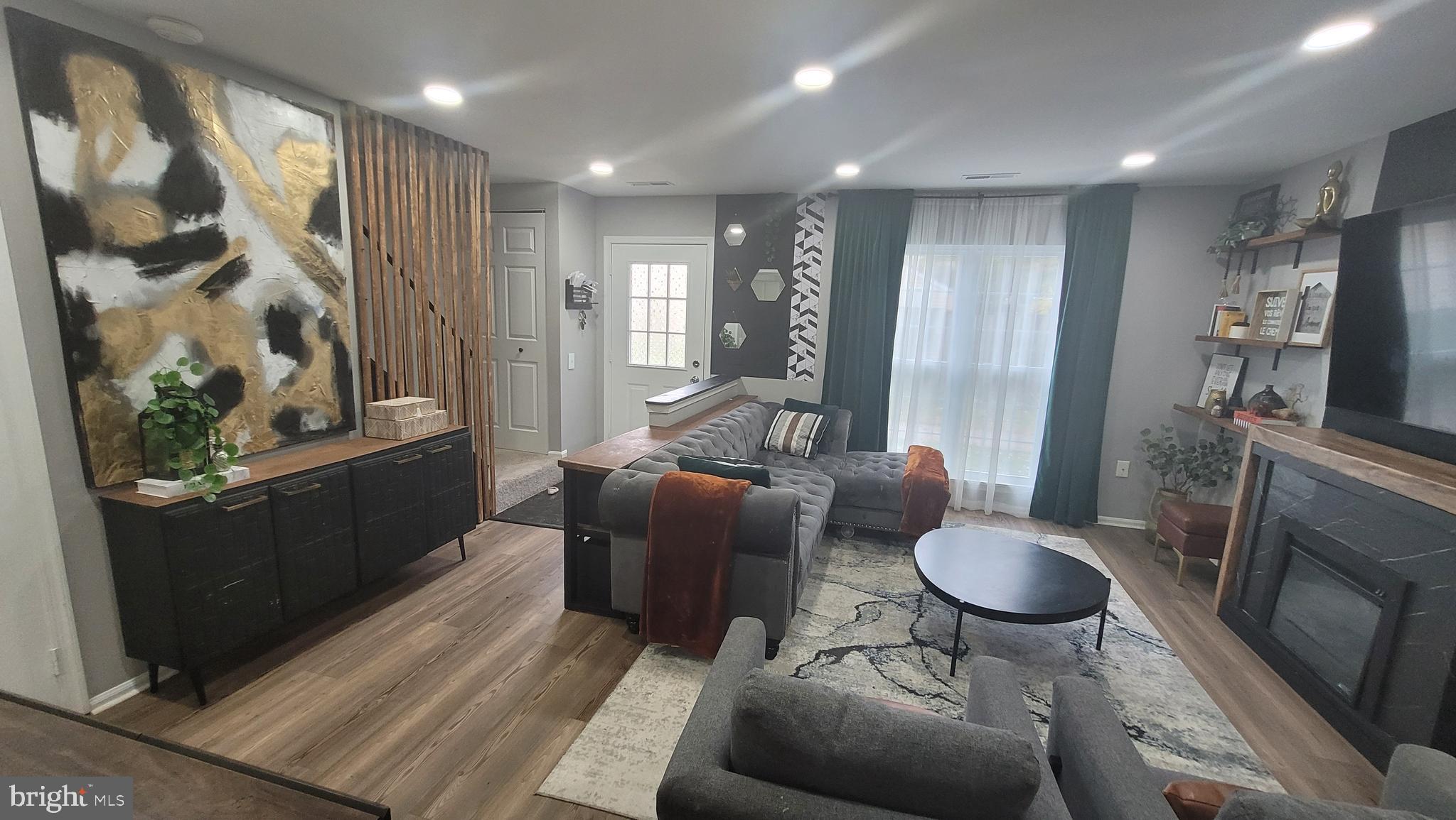 HUNTINGTON - Residential