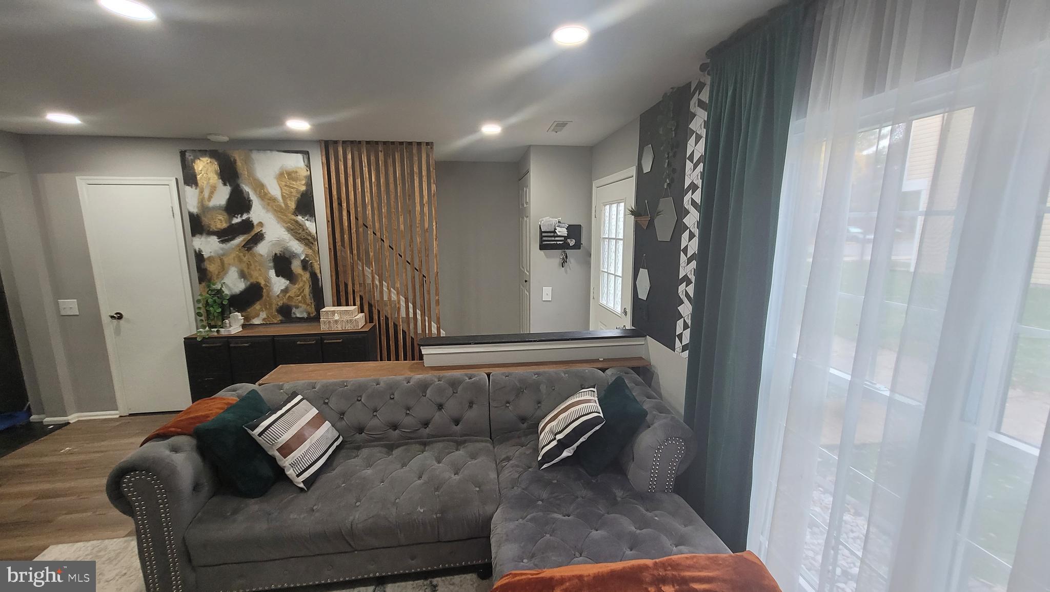 HUNTINGTON - Residential