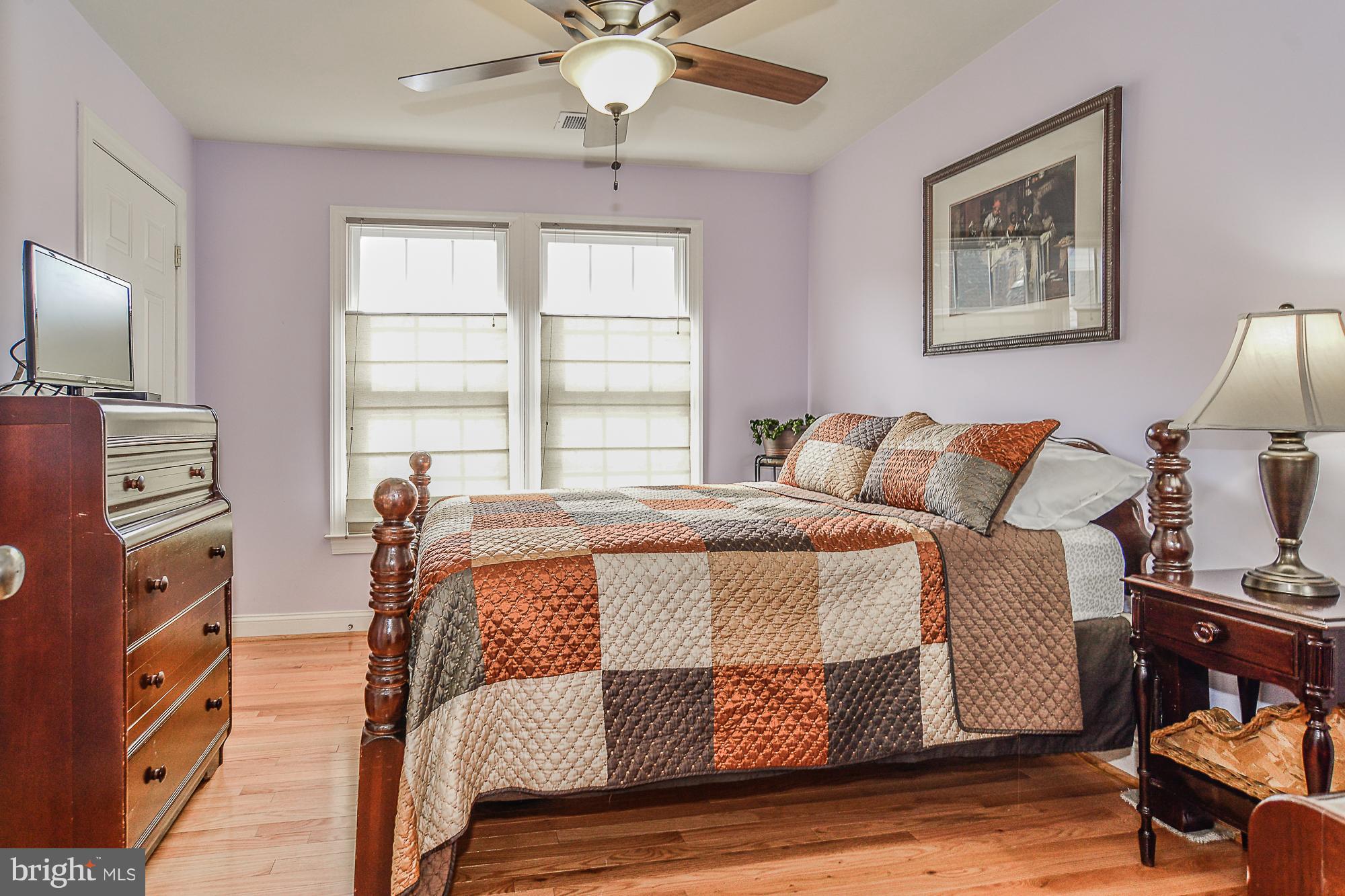 WASHINGTON SQUARE - Residential