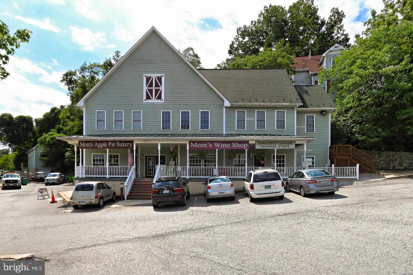 WASHINGTON SQUARE - Residential
