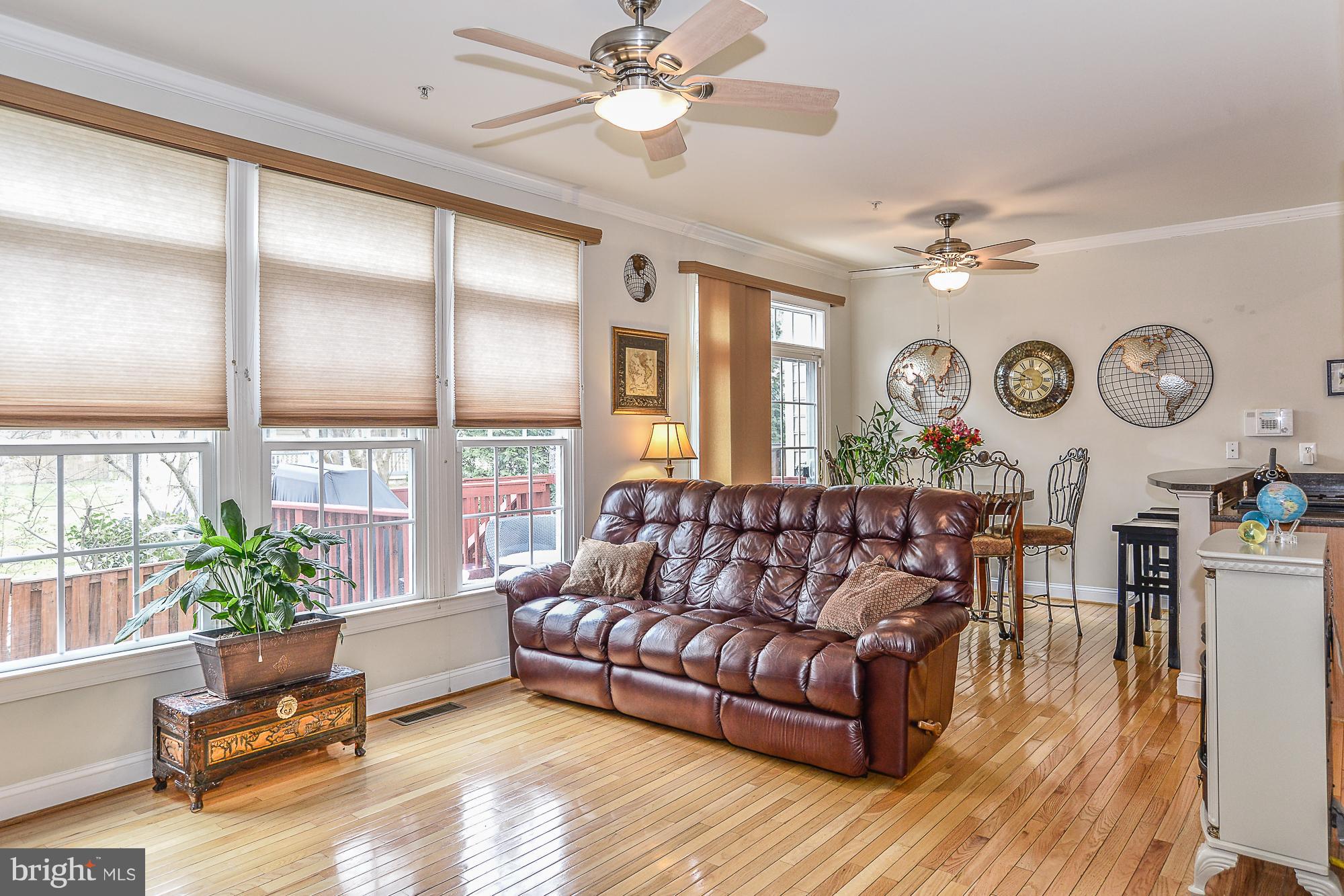WASHINGTON SQUARE - Residential