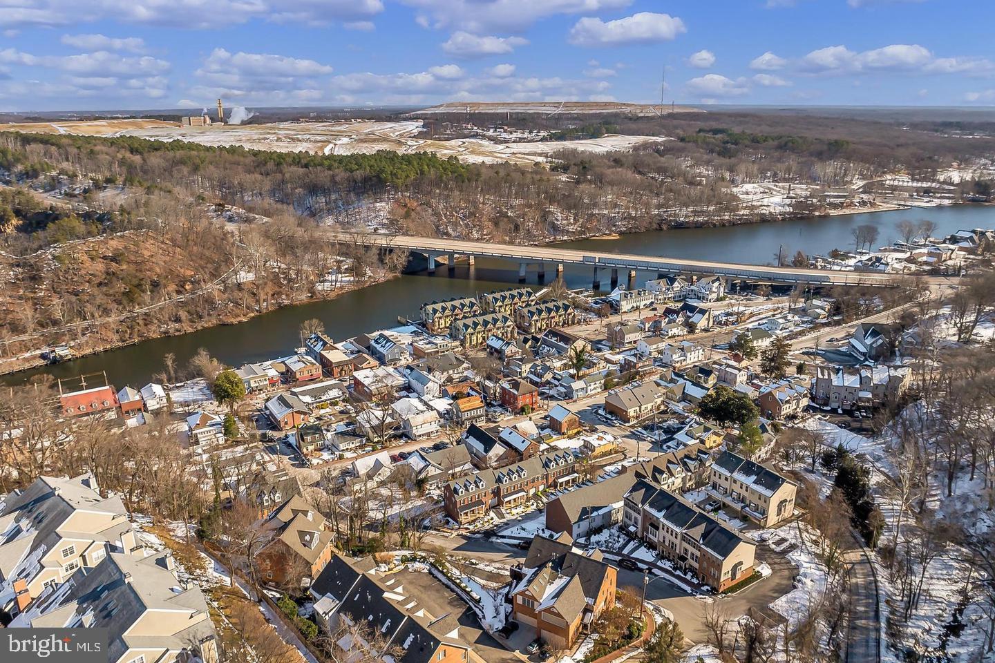 WASHINGTON SQUARE - Residential