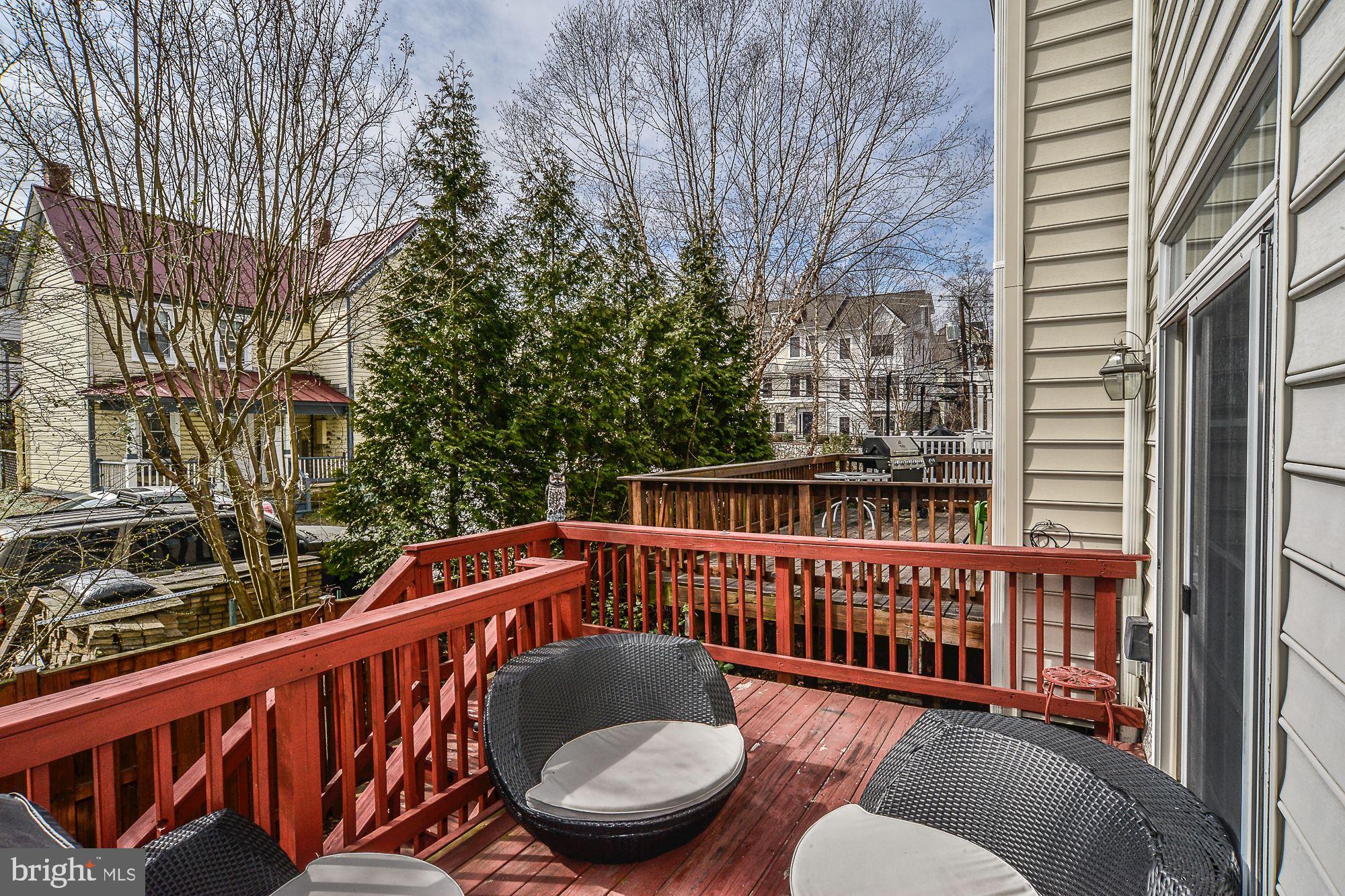 WASHINGTON SQUARE - Residential