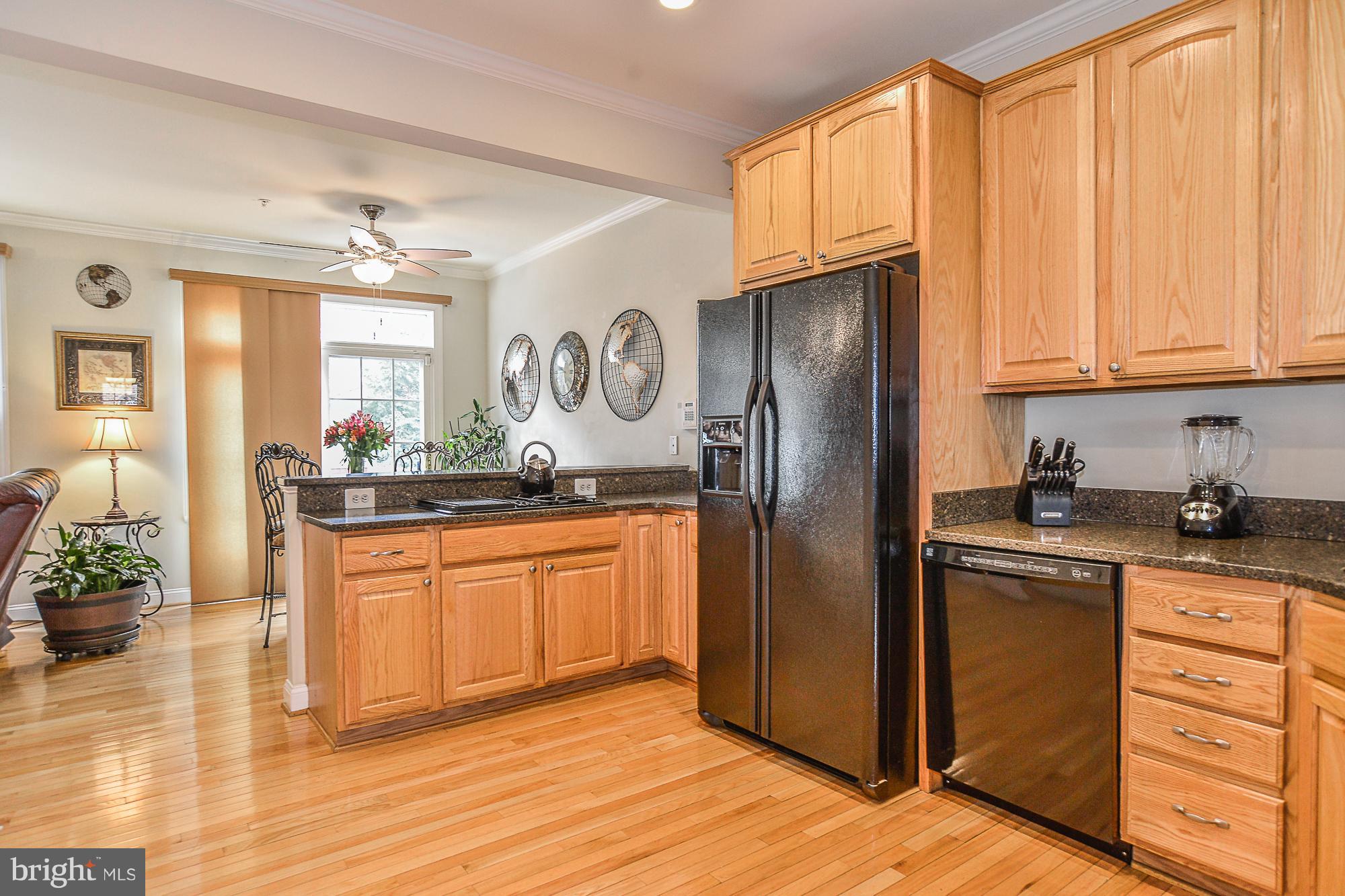 WASHINGTON SQUARE - Residential