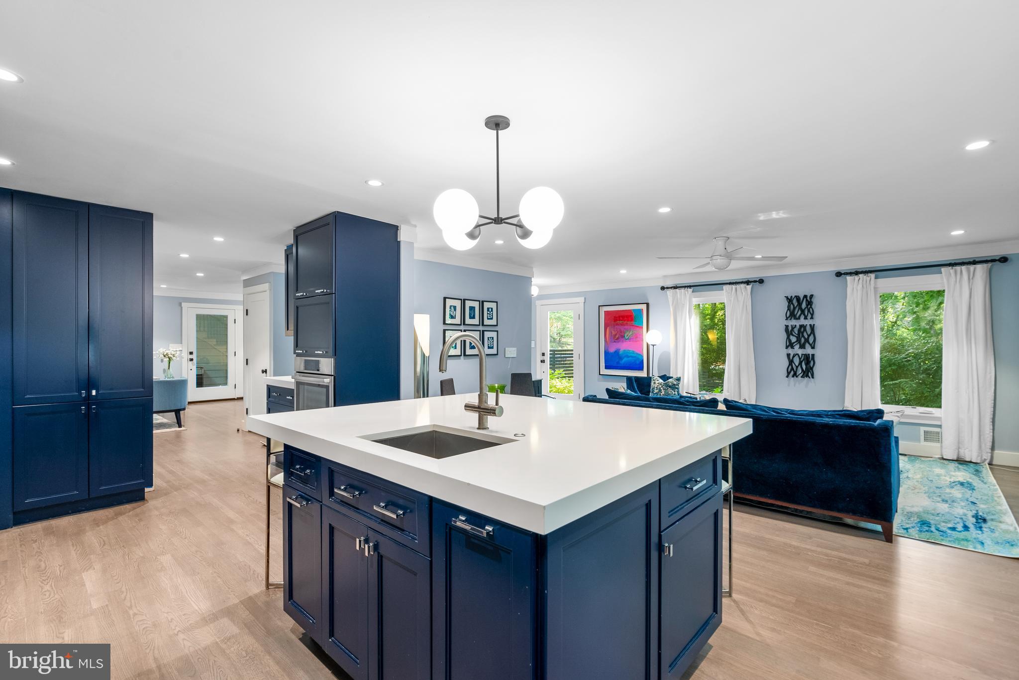 CARDEROCK SPRINGS - Residential