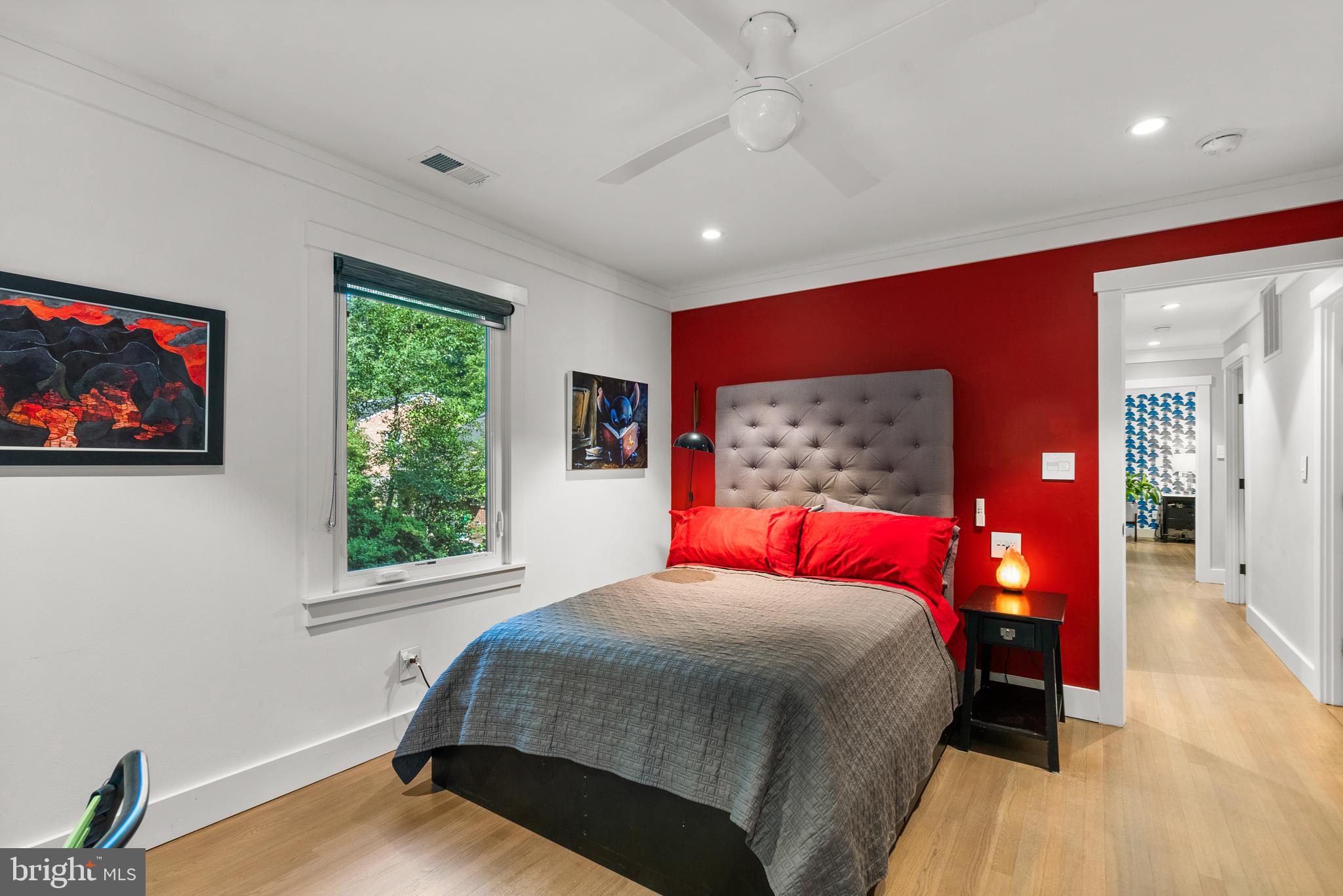 CARDEROCK SPRINGS - Residential