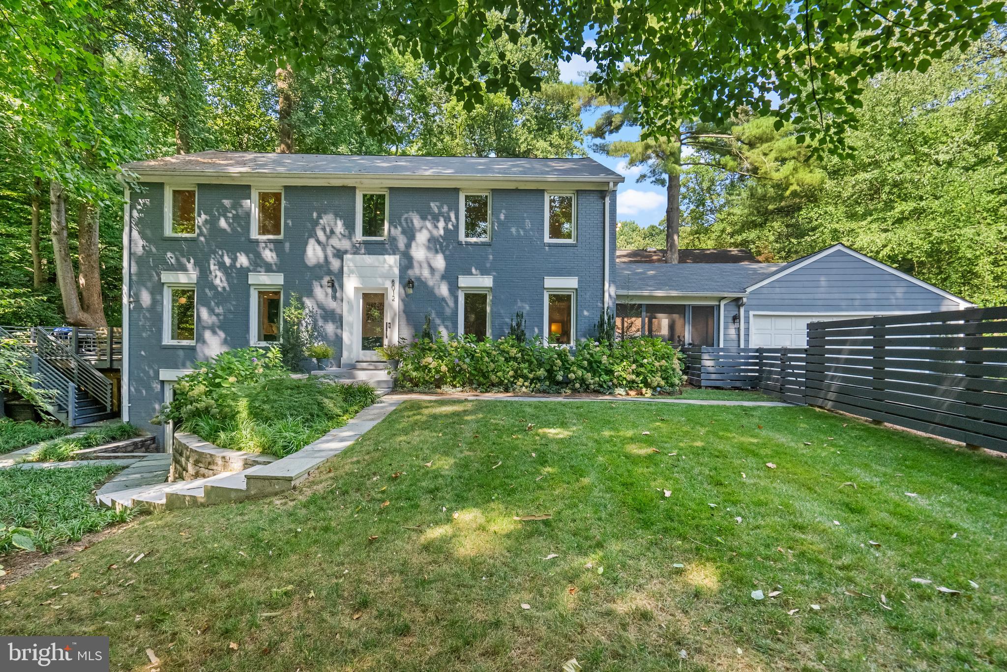 CARDEROCK SPRINGS - Residential