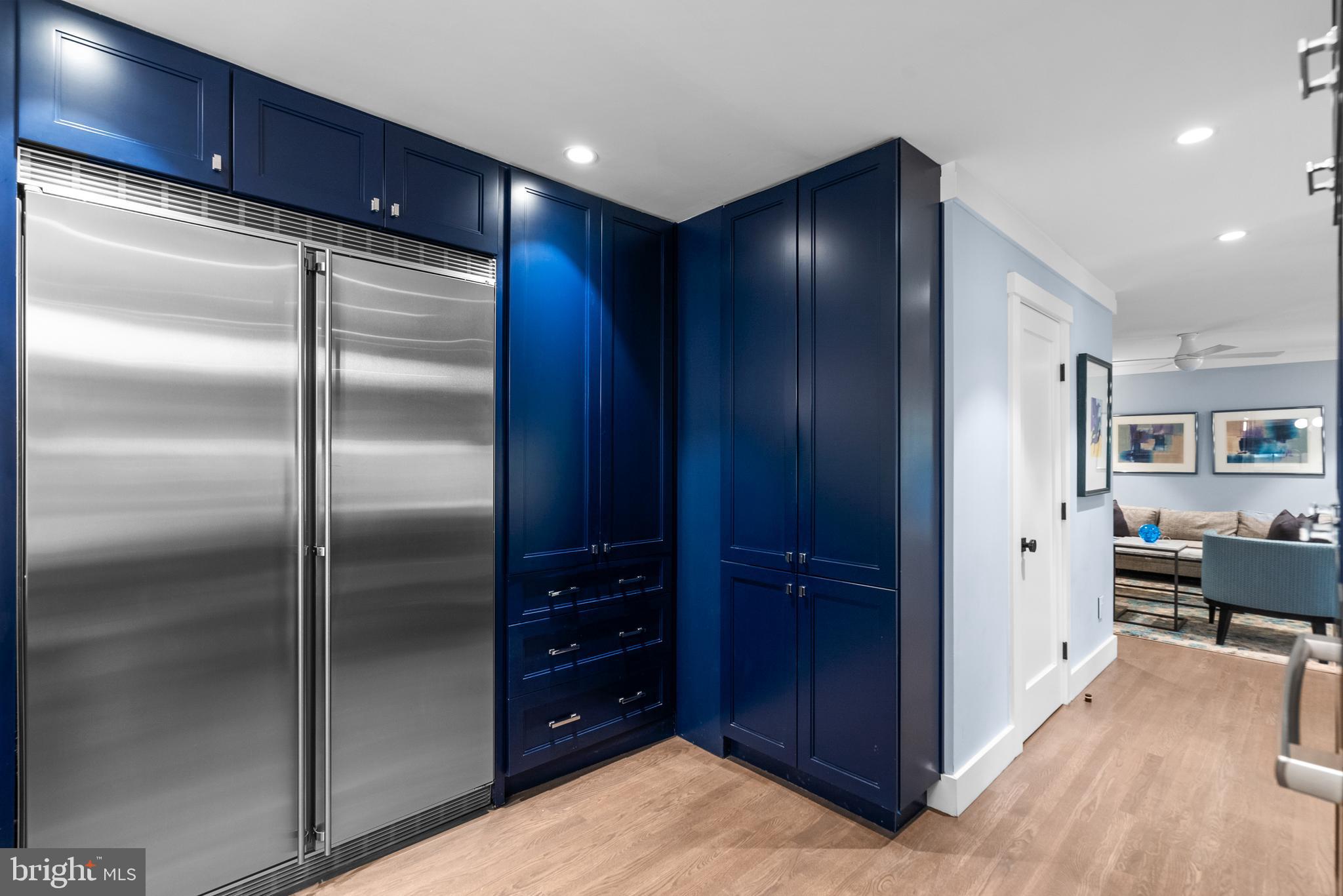 CARDEROCK SPRINGS - Residential