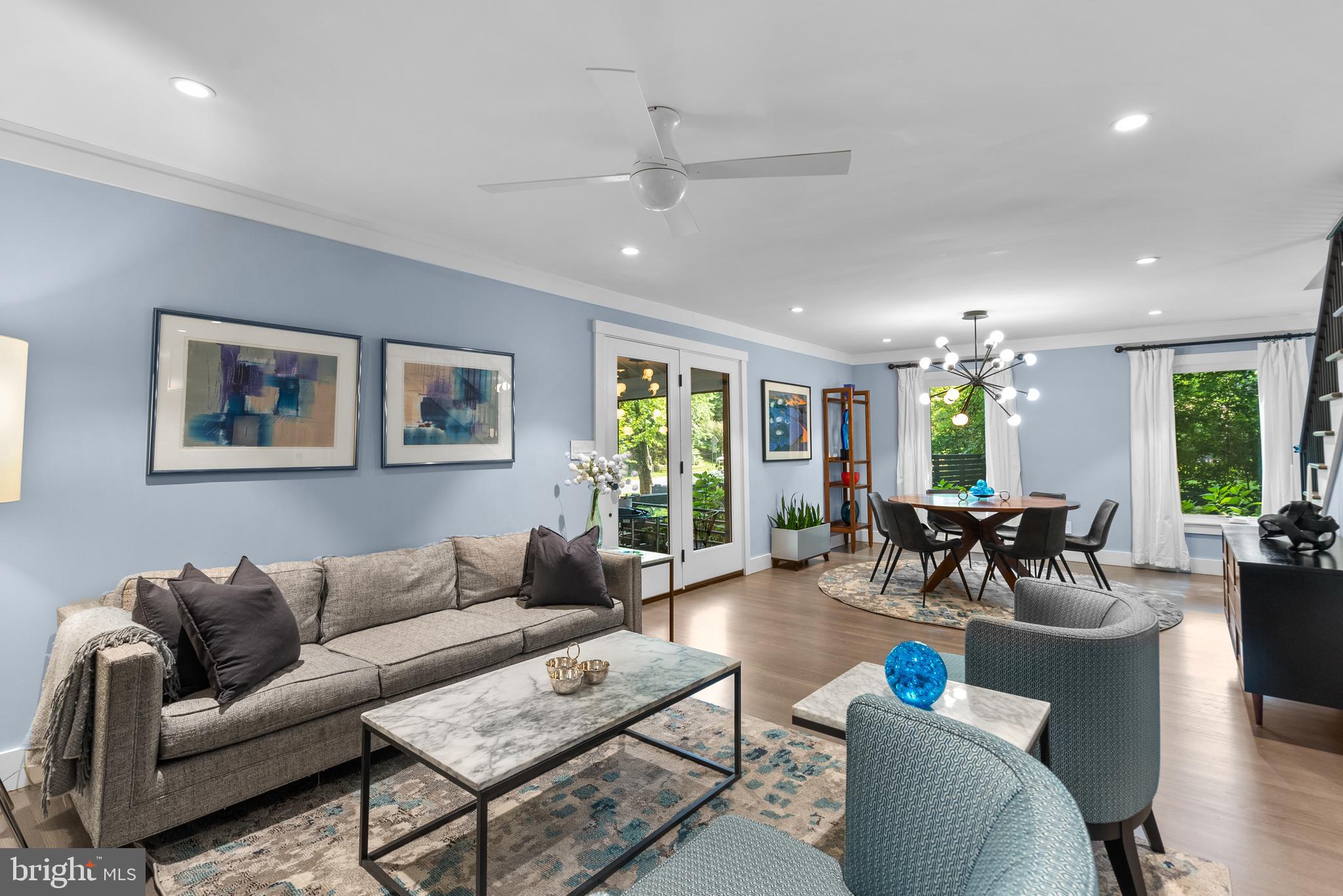 CARDEROCK SPRINGS - Residential