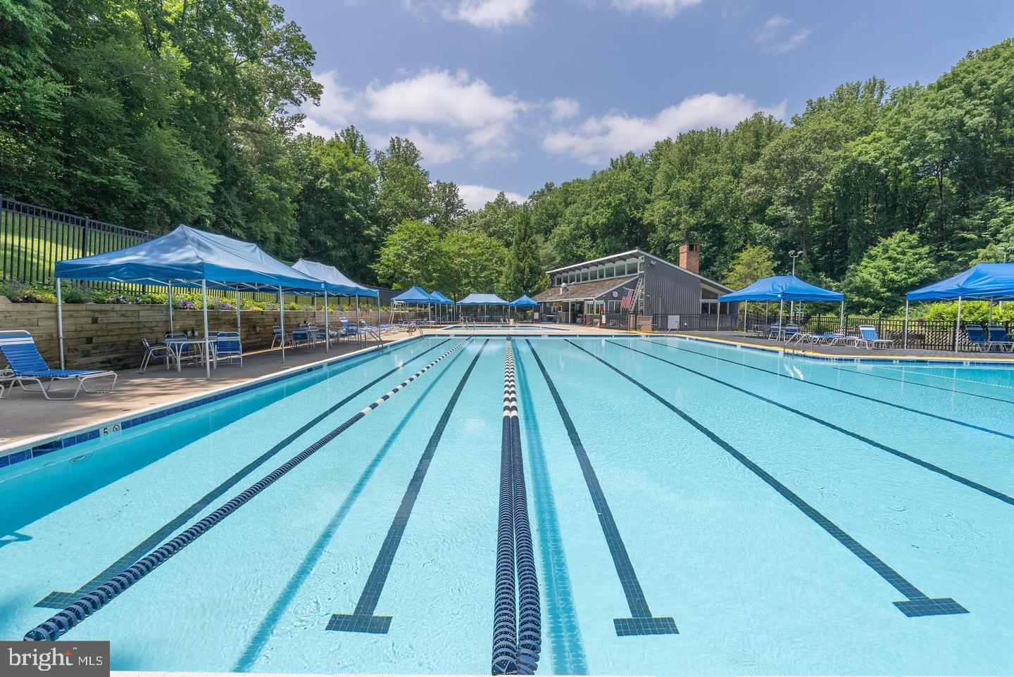 CARDEROCK SPRINGS - Residential