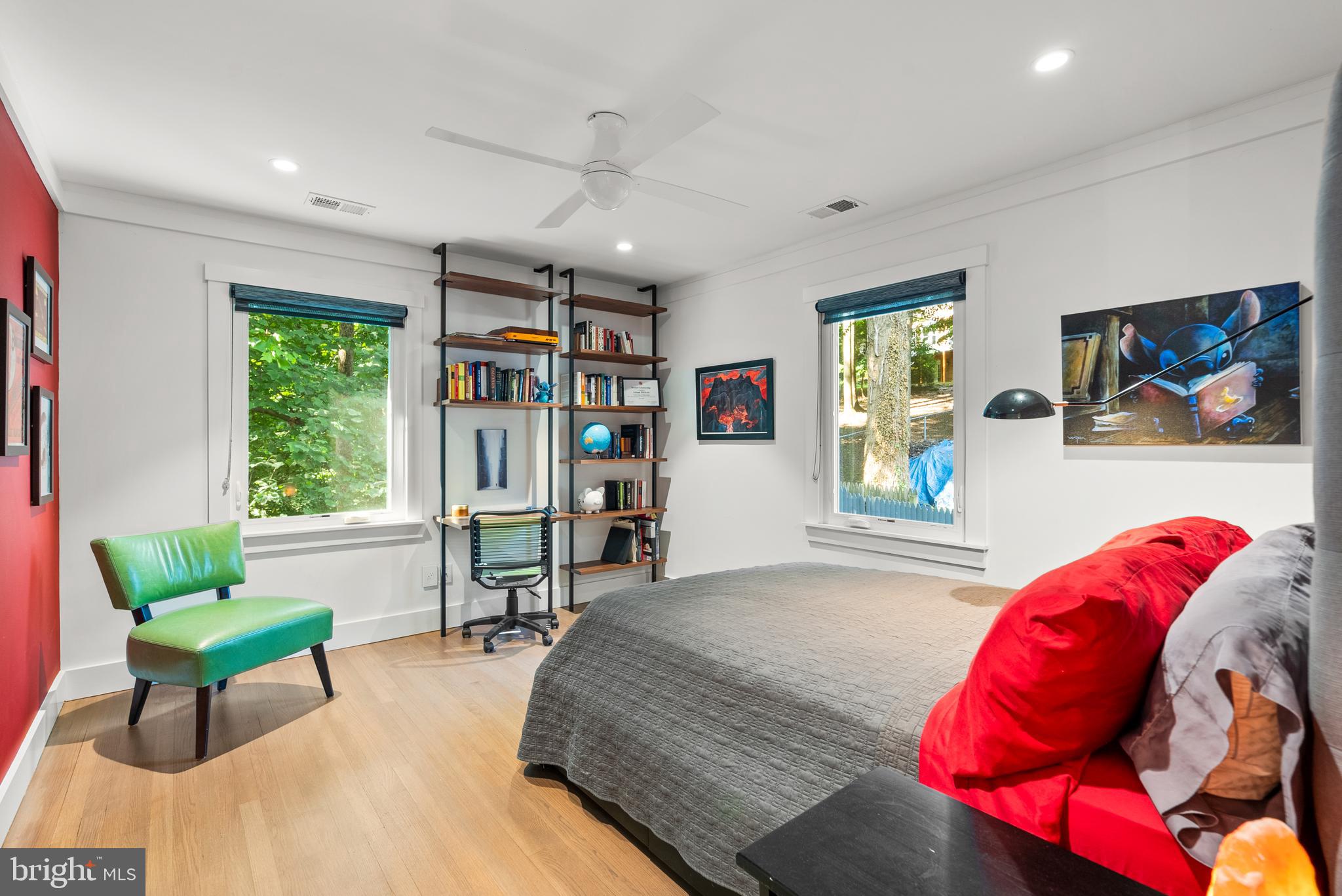 CARDEROCK SPRINGS - Residential