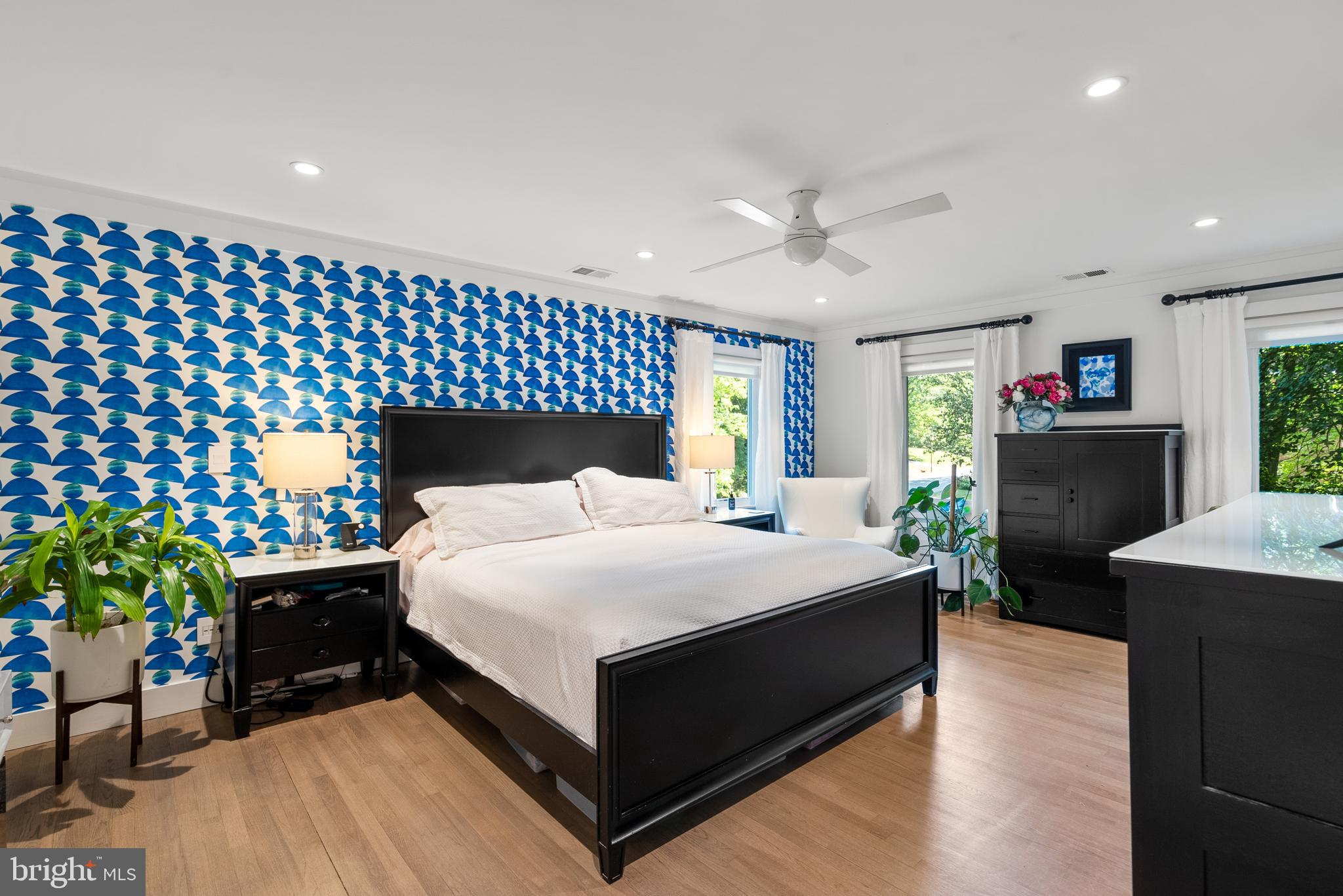 CARDEROCK SPRINGS - Residential