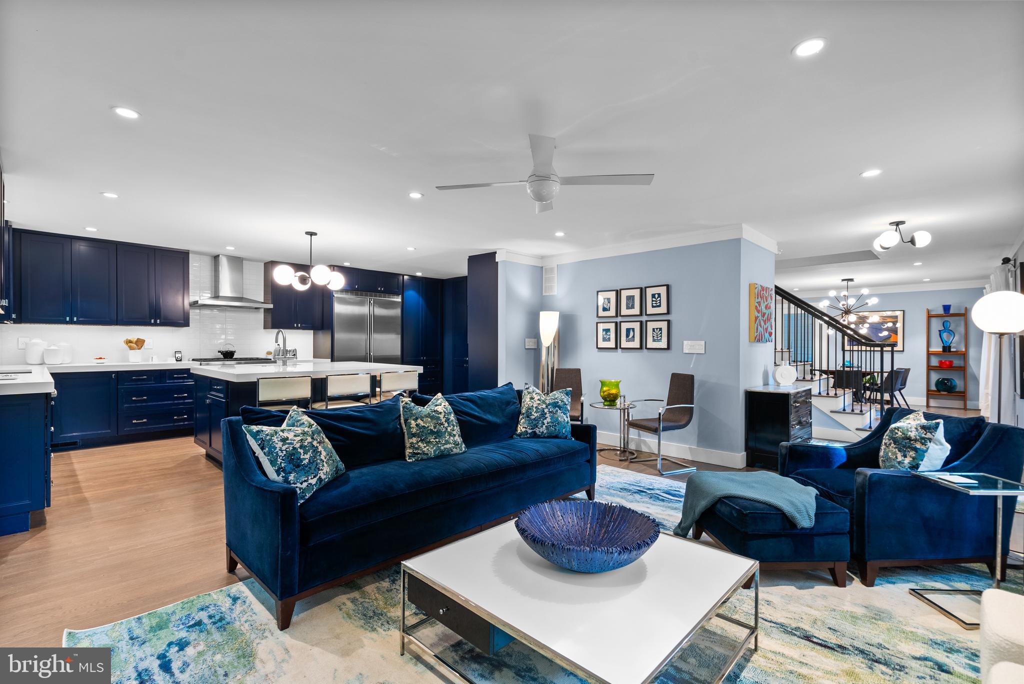 CARDEROCK SPRINGS - Residential