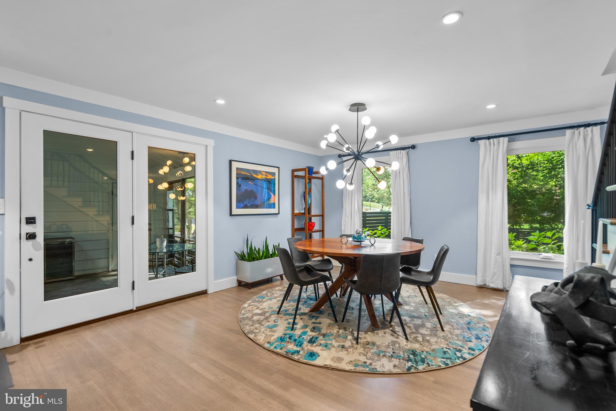 CARDEROCK SPRINGS - Residential