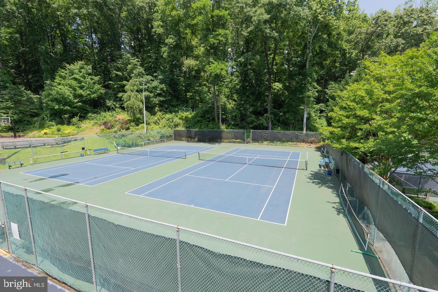 CARDEROCK SPRINGS - Residential