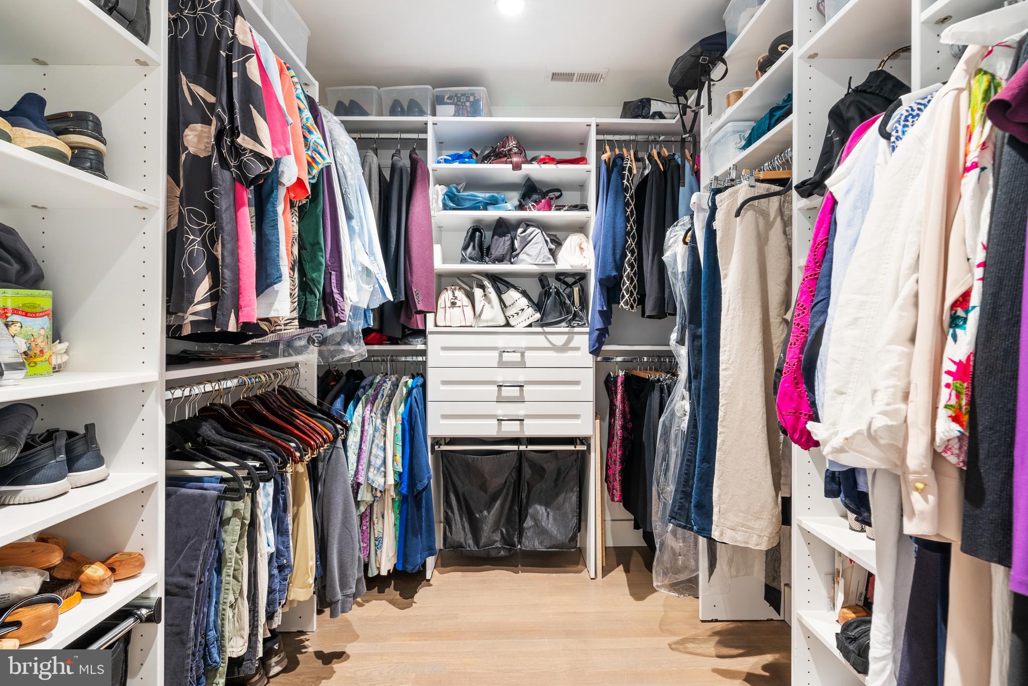 CARDEROCK SPRINGS - Residential