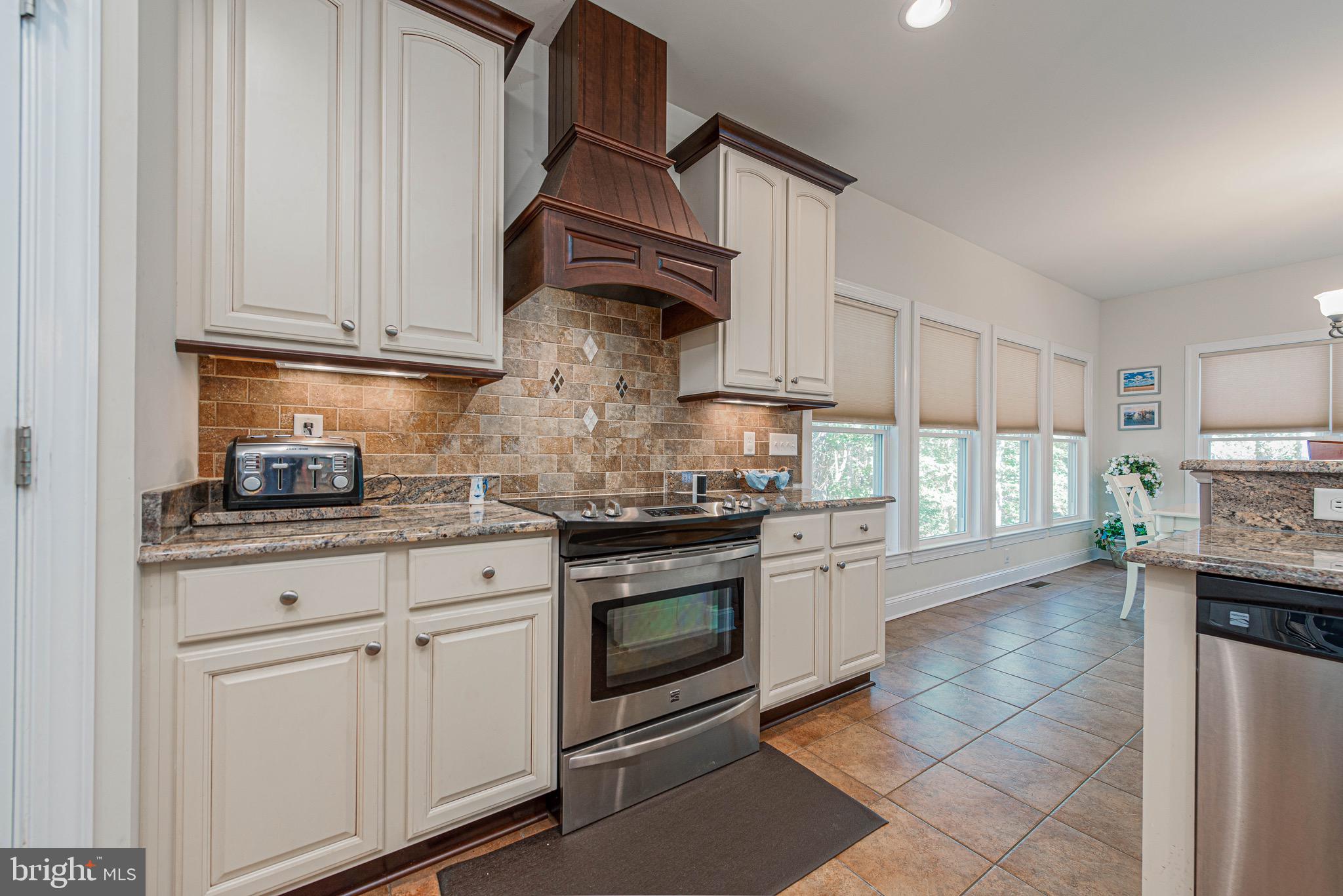 GLEN RIDDLE - Residential