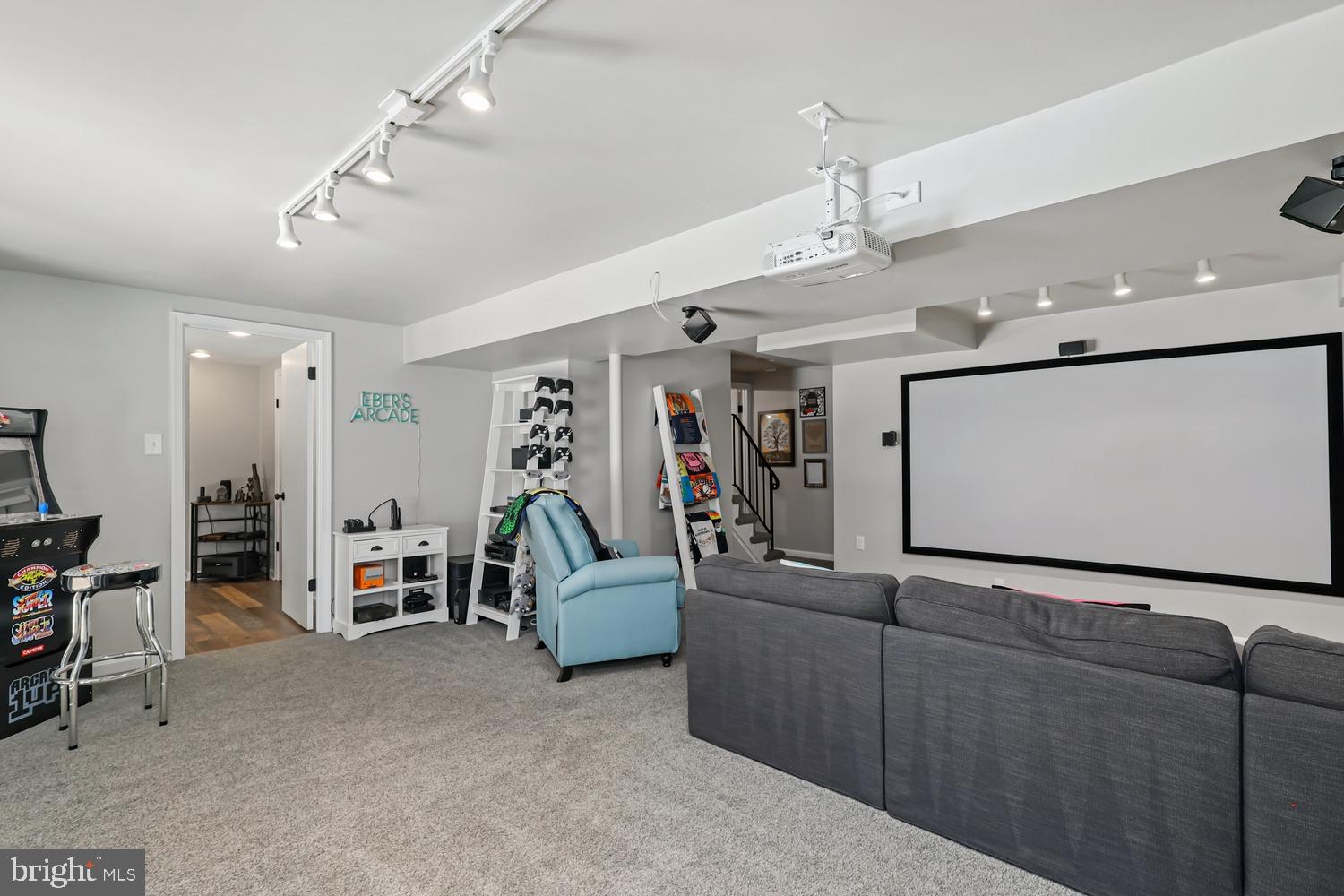 KINGS PARK WEST - Residential