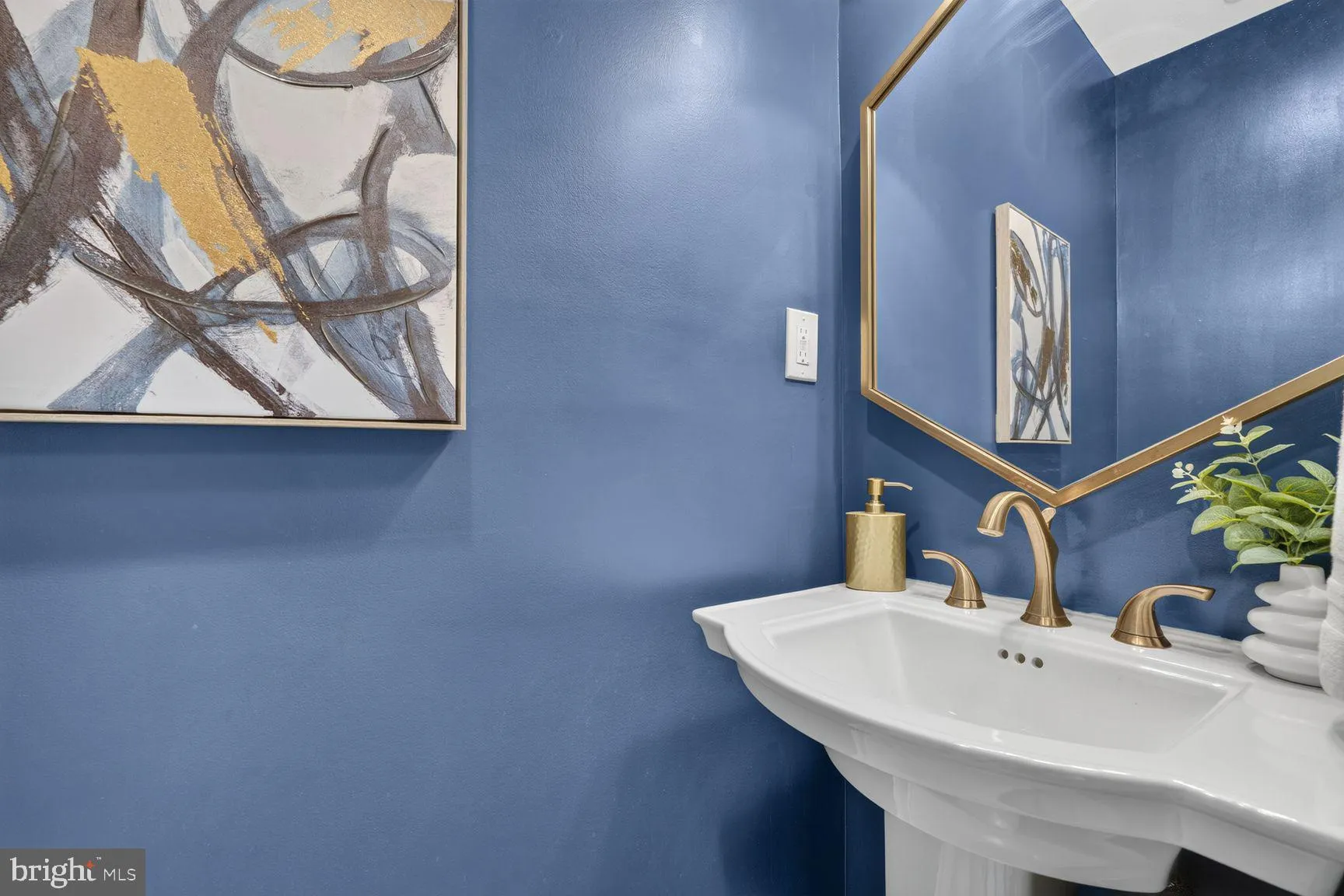 Additional image 33 of 641 11th Street NE, Washington, DC 20002