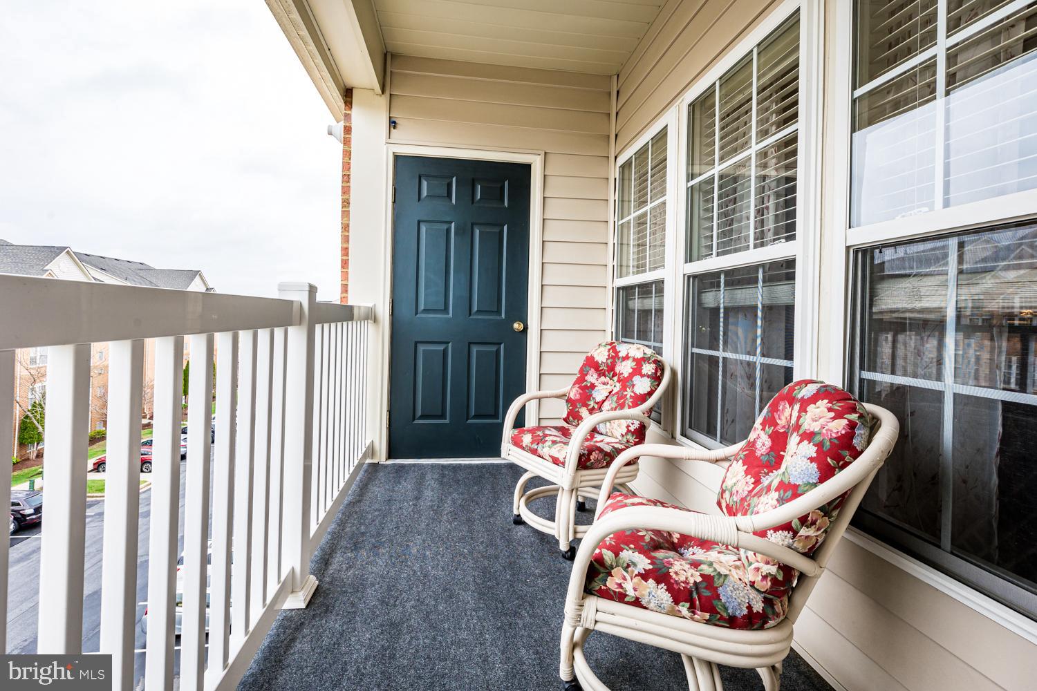 HEARTHSTONE AT VILLAGE CREST CONDOMINIUMS - Residential