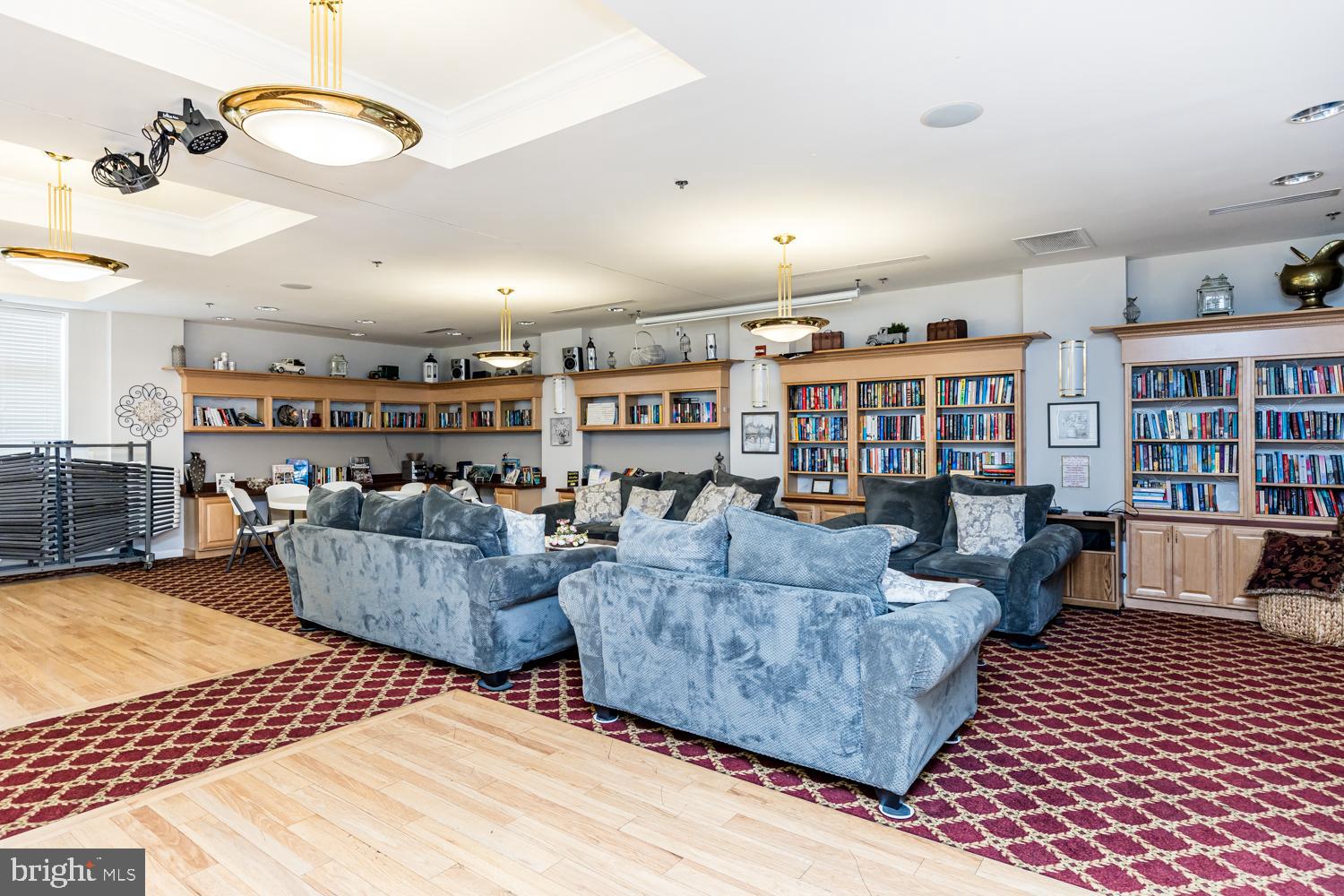 HEARTHSTONE AT VILLAGE CREST CONDOMINIUMS - Residential