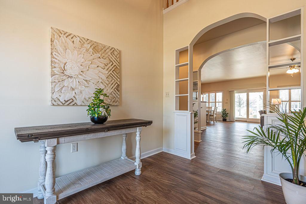 HENRYS GREEN - Residential