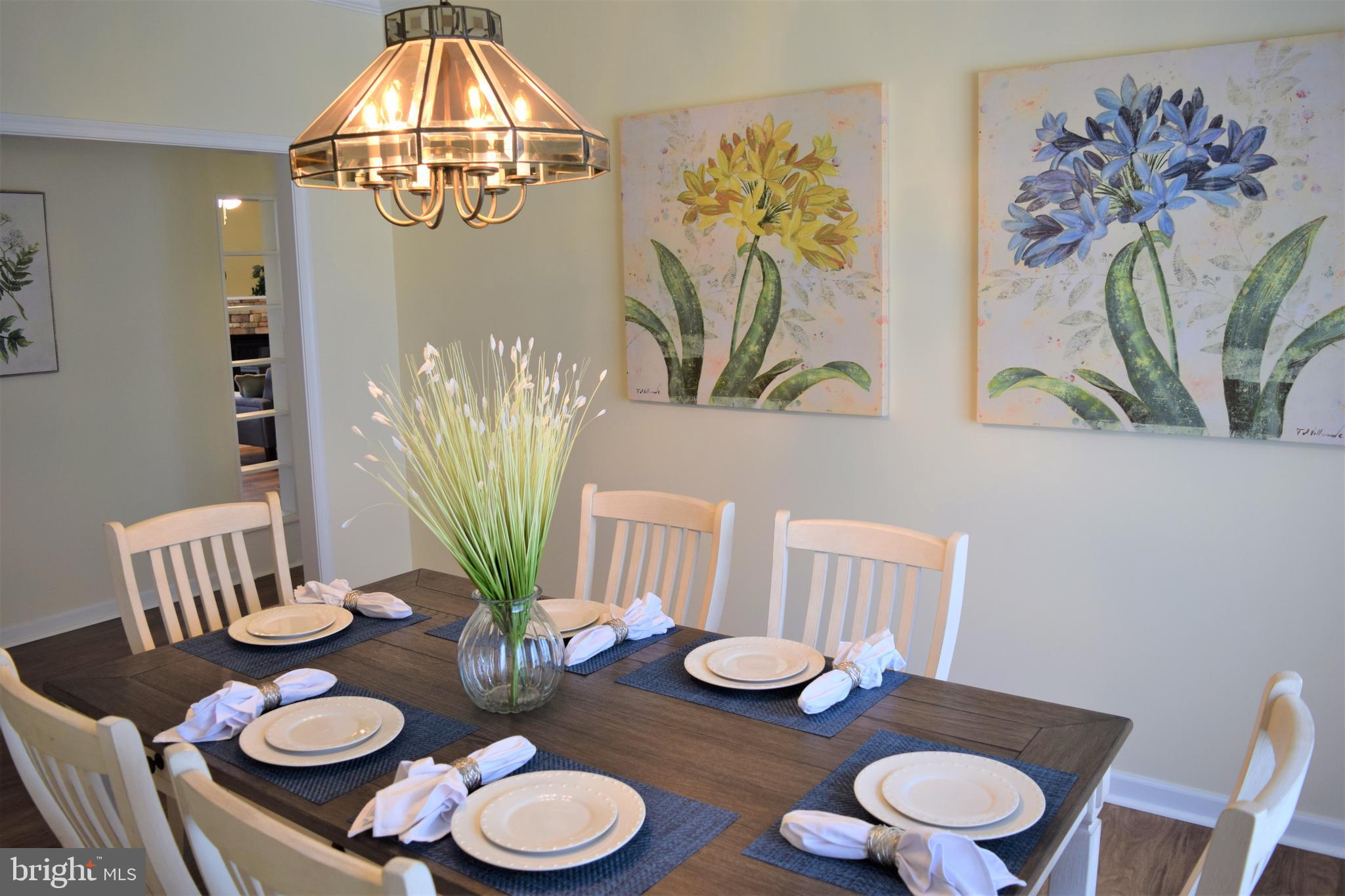 HENRYS GREEN - Residential