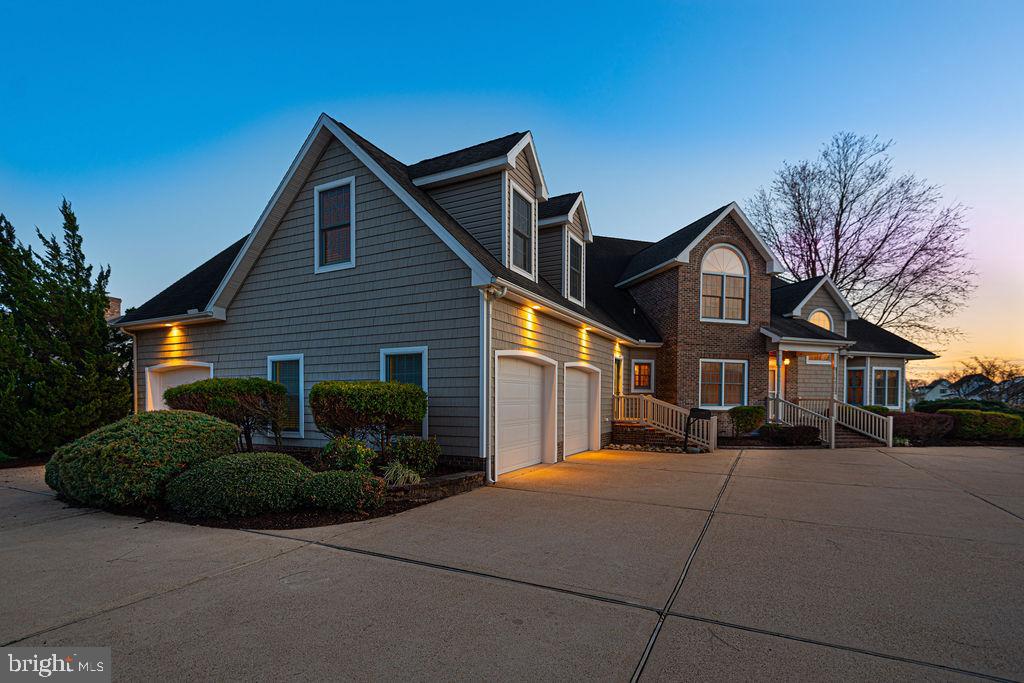 HENRYS GREEN - Residential