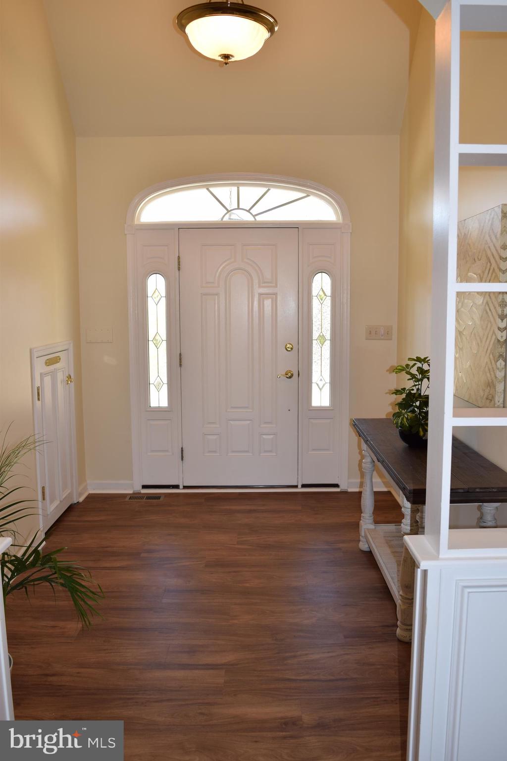 HENRYS GREEN - Residential