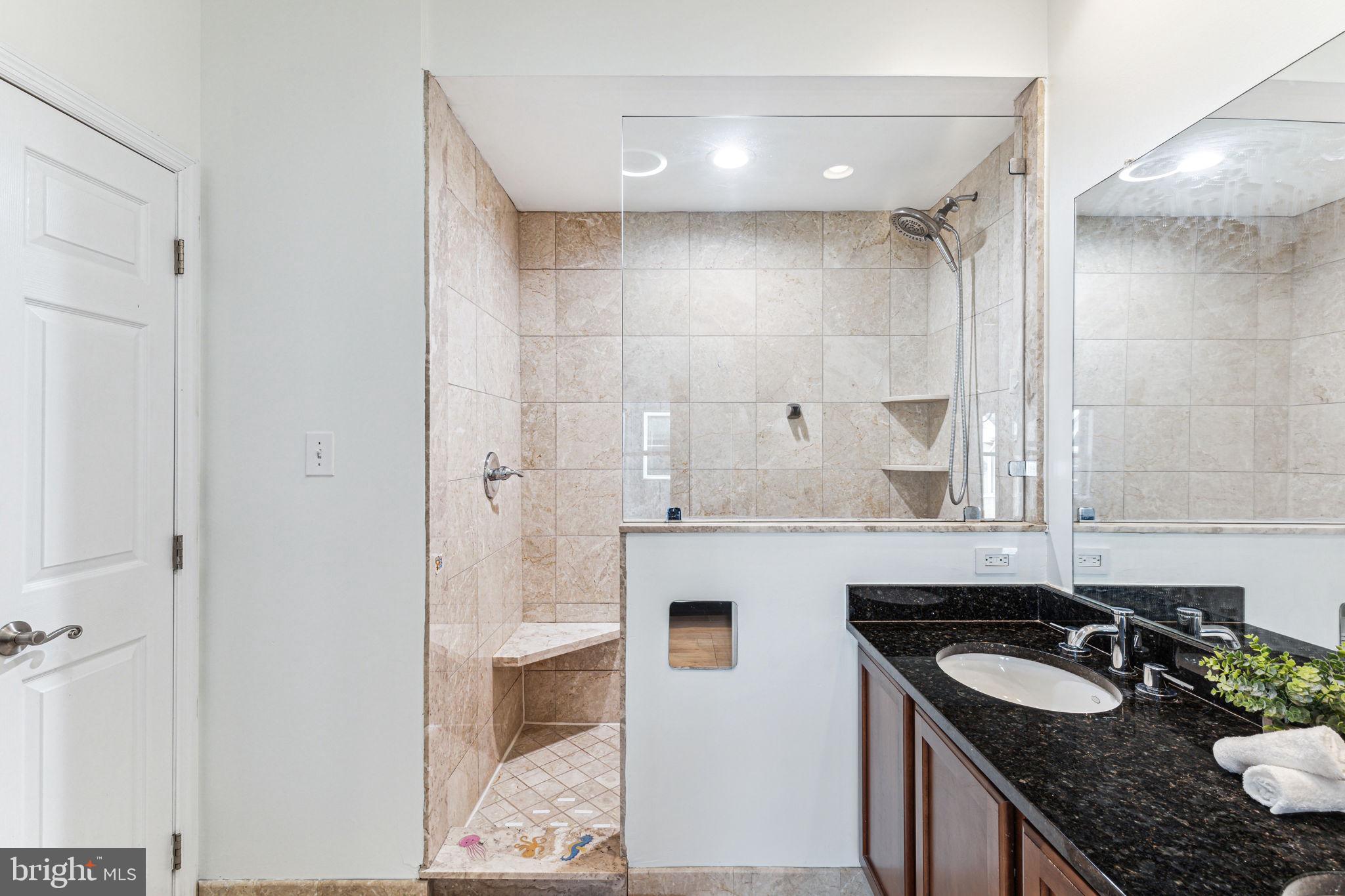 GRADUATE HOSPITAL - Residential